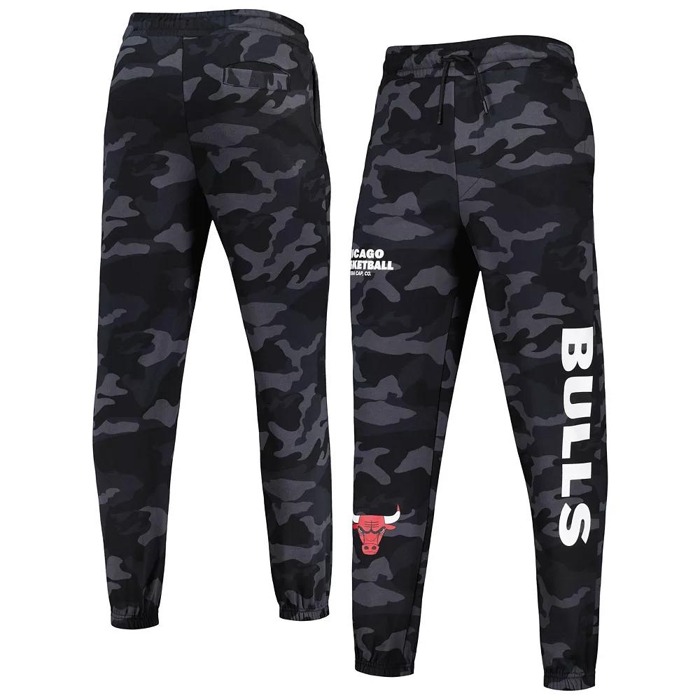Men's New Era Black/Camo Chicago Bulls Tonal Joggers,  Product Image