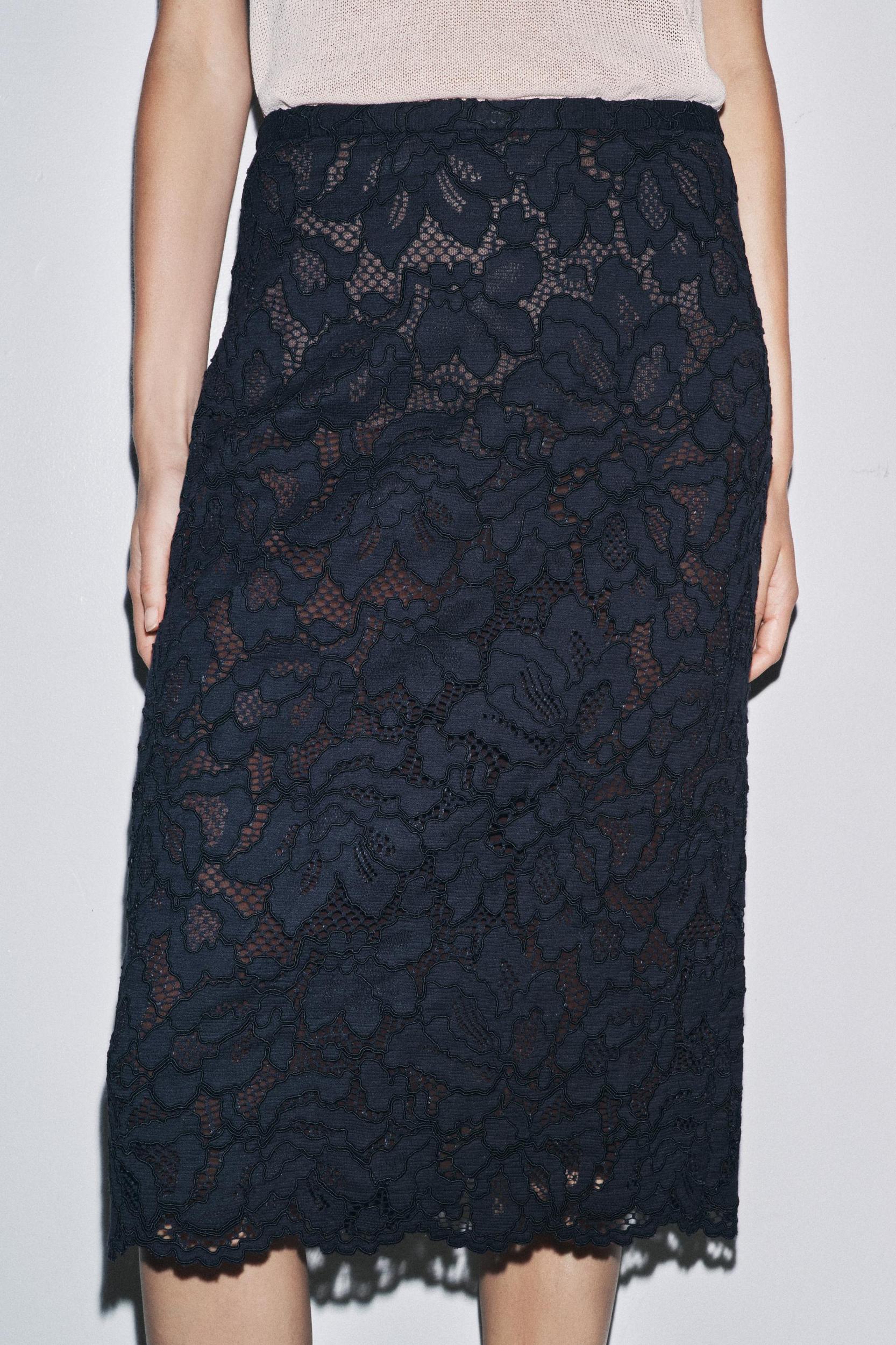 ZW COLLECTION LACE MIDI SKIRT Product Image