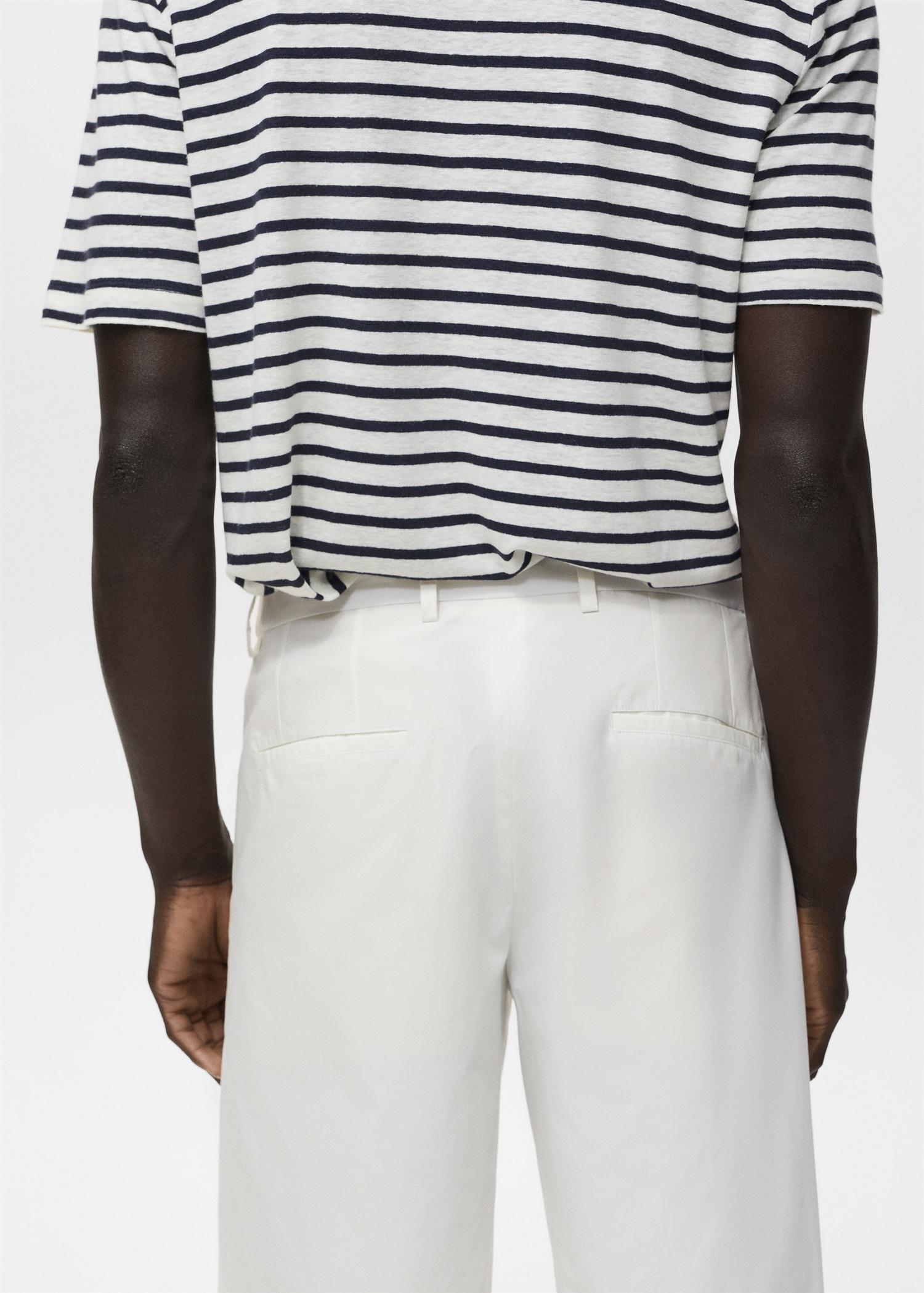 Cotton bermuda shorts with an interior elastic strip - Men | MANGO USA Product Image