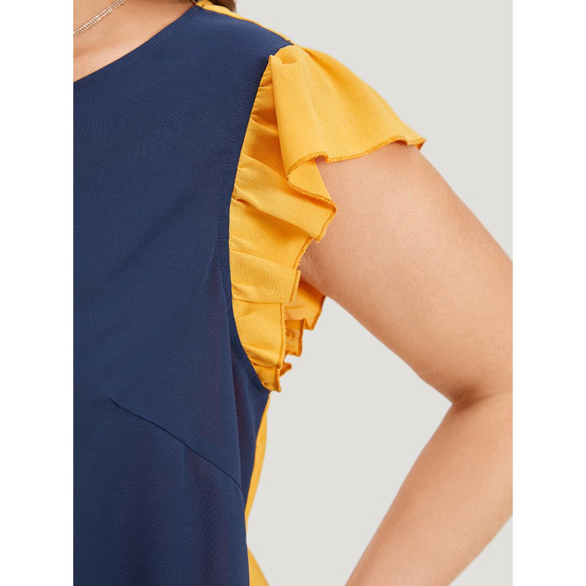 Plus Size Contrast Patchwork Pocket Ruffle Cap Sleeve Dress Multicolor Women Office Contrast Round Neck Cap Sleeve Curvy Knee Dress BloomChic 30/6X Product Image