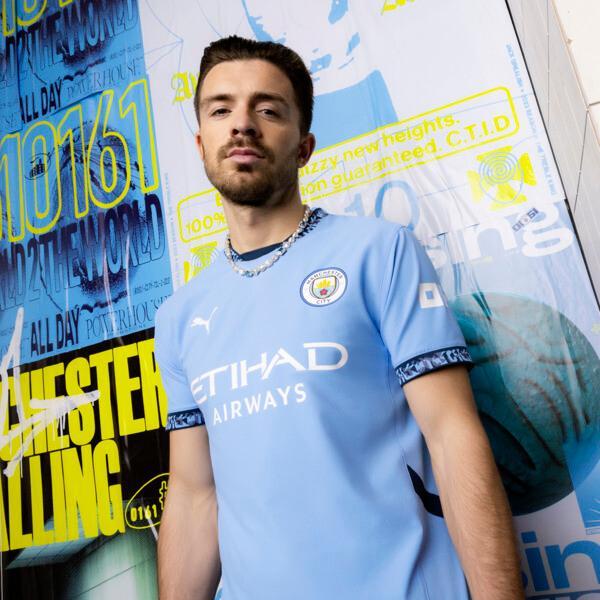 PUMA Manchester City 24/25 Men's Authentic Home Soccer Jersey in Team Light Blue/Marine Blue Product Image