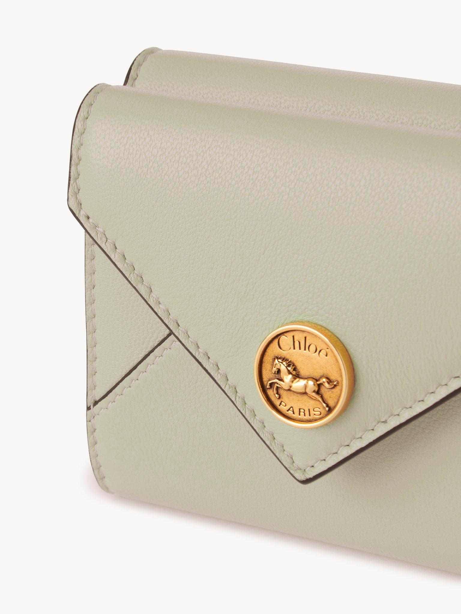 Small Envelope tri-fold in grained leather Product Image