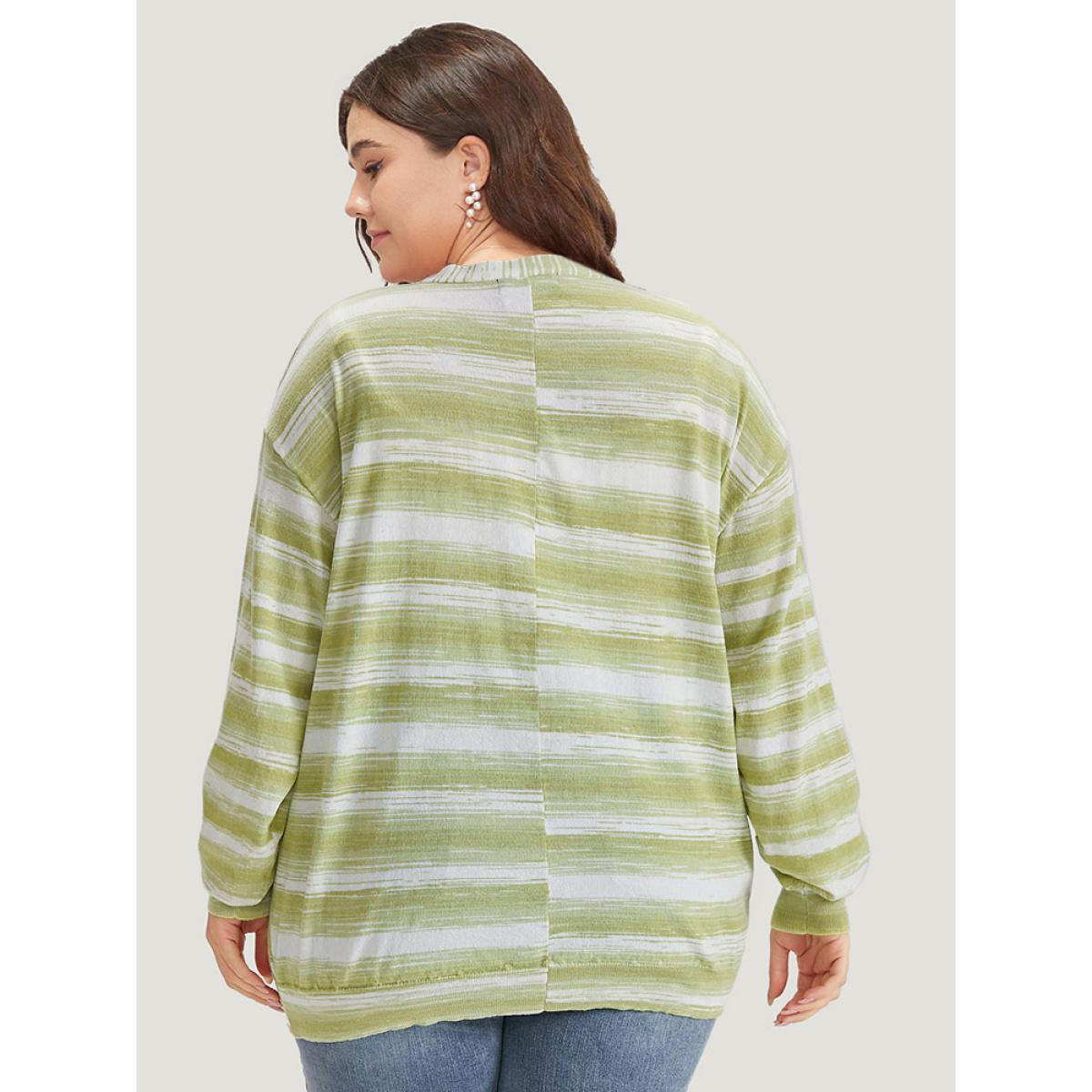 Plus Size Ombre Button Up Patched Pocket Cardigan LightGreen Women Casual Loose Long Sleeve Dailywear Cardigans BloomChic 26/4X Product Image