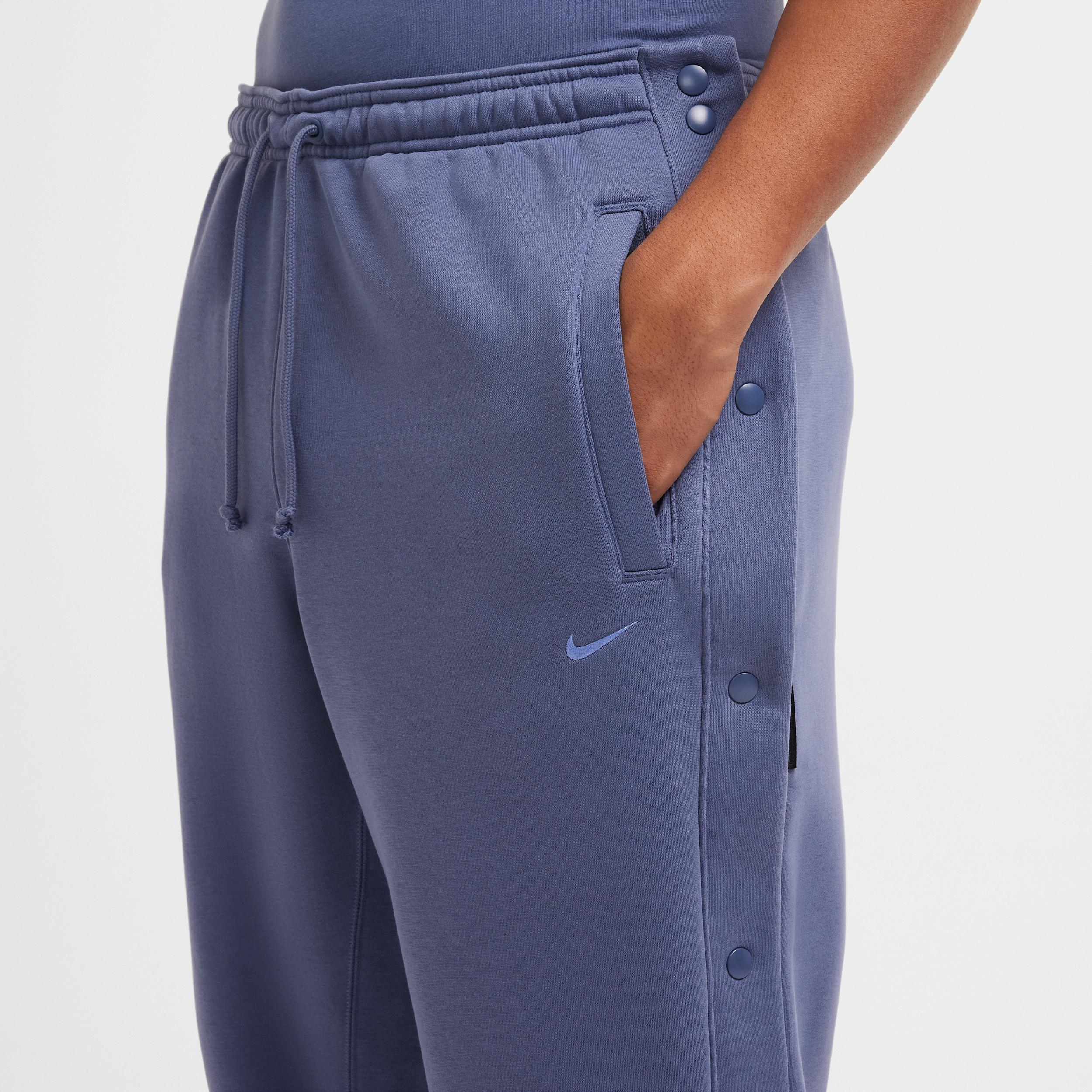 LeBron Standard Issue Men's Therma-FIT Basketball Pants Product Image