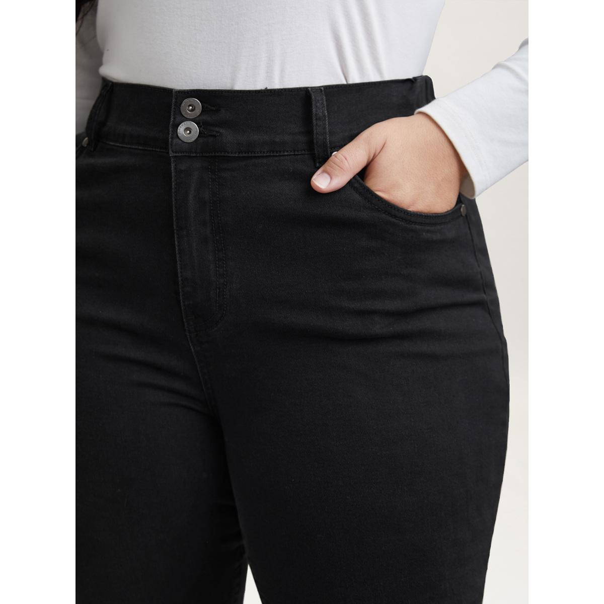 Plus Size Buttons Mid-Rise Curvy Skinny-Fit Jeans Women Denimblack Timeless Button Medium stretch Slanted pocket Jeans BloomChic 14/1X Product Image