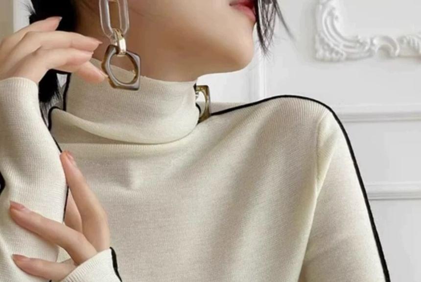 Long Sleeve Mock Neck Contrast Trim Knit Top Product Image