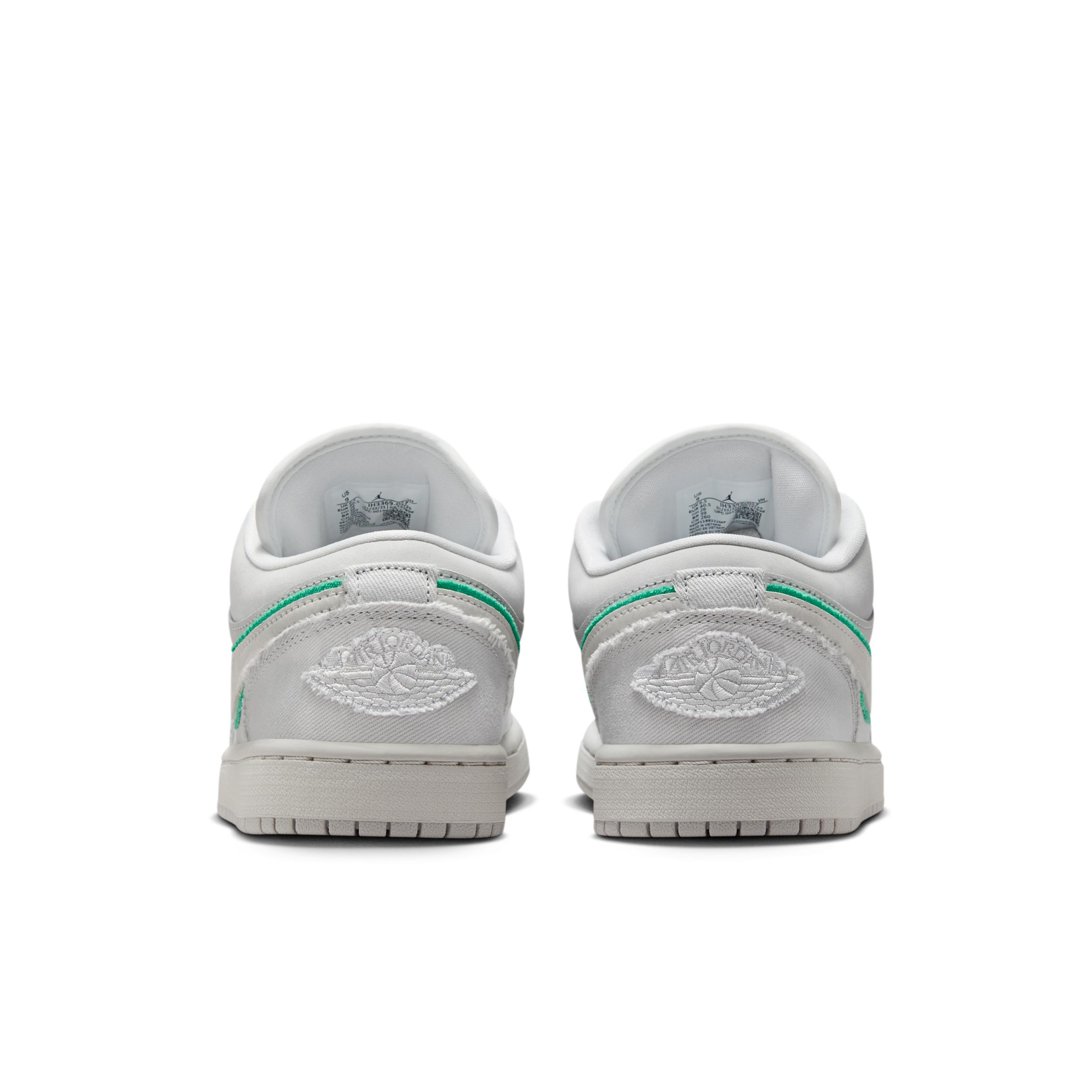 Womens Air Jordan 1 Low SE Shoes | IH3369-077 Product Image