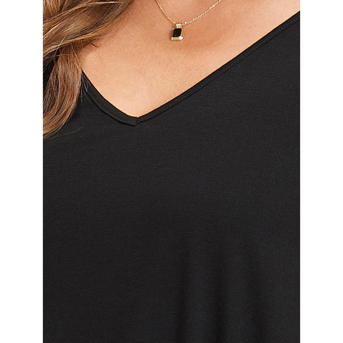 Plus Size Supersoft Essentials Floral Pocket Raglan Sleeve Midi Dress Black Women Casual Plain V-neck Short sleeve Curvy Midi Dress BloomChic 12/L Product Image