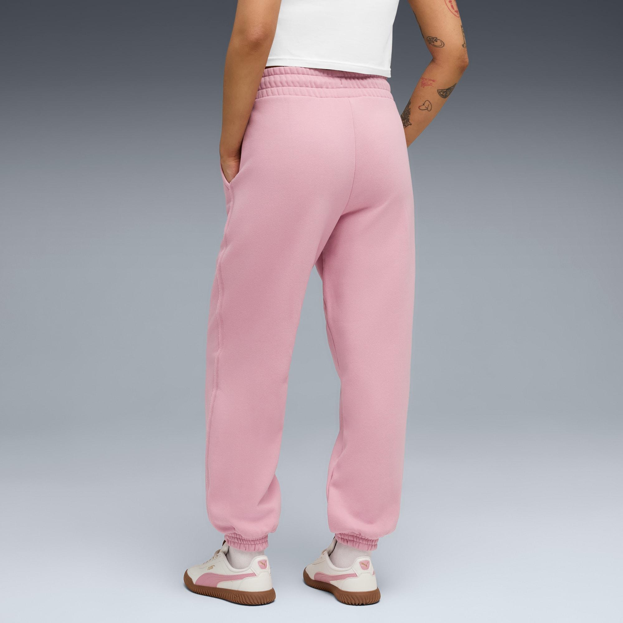 ESS Double Up Jogger Women Product Image