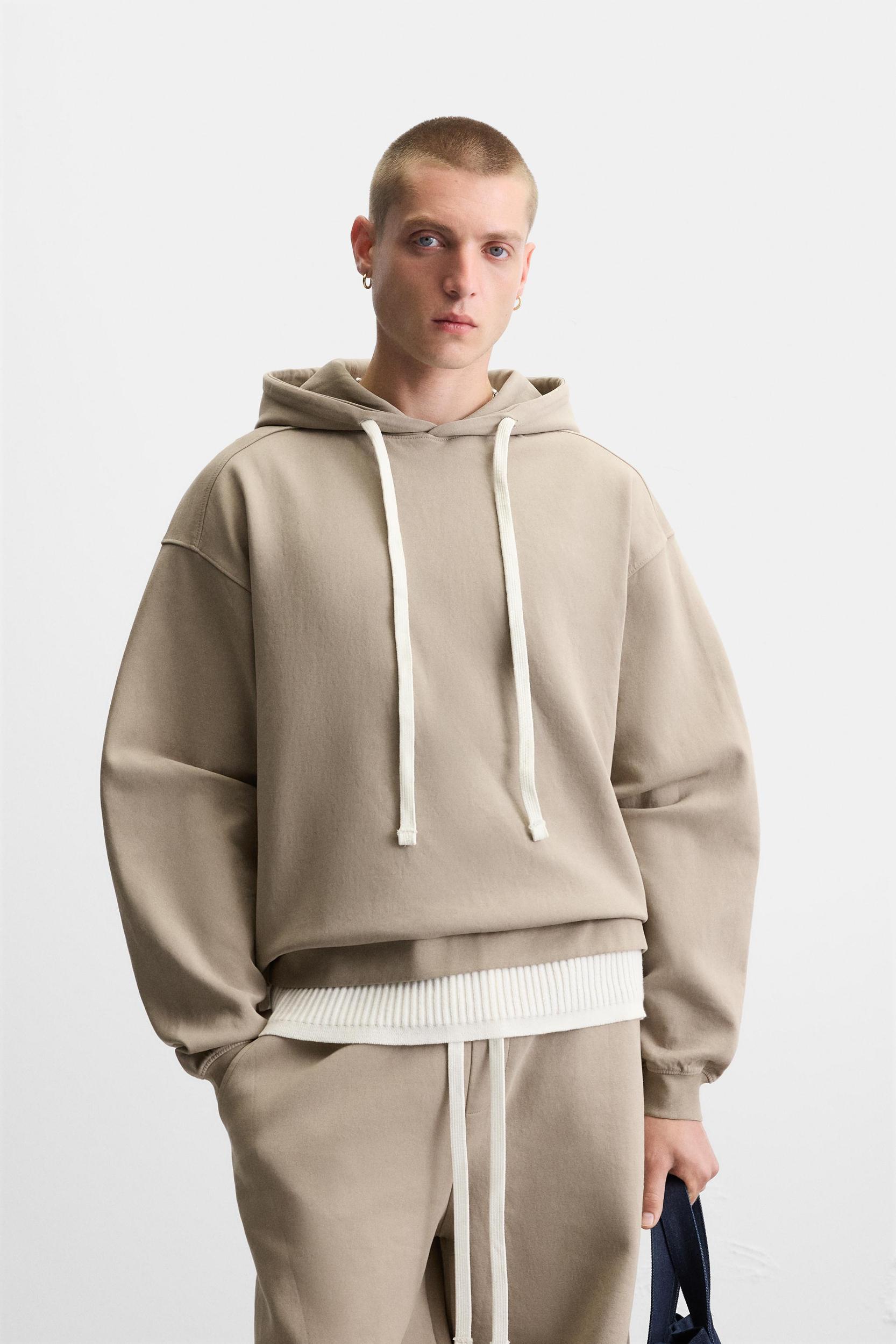 TEXT HOODED SWEATSHIRT Product Image