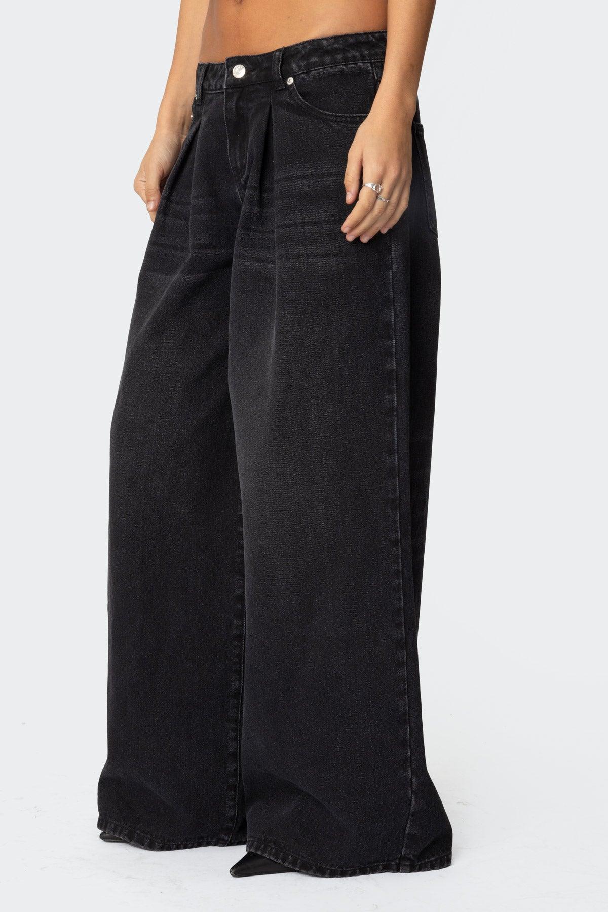 Pleated Detail Low Rise Baggy Jeans Product Image