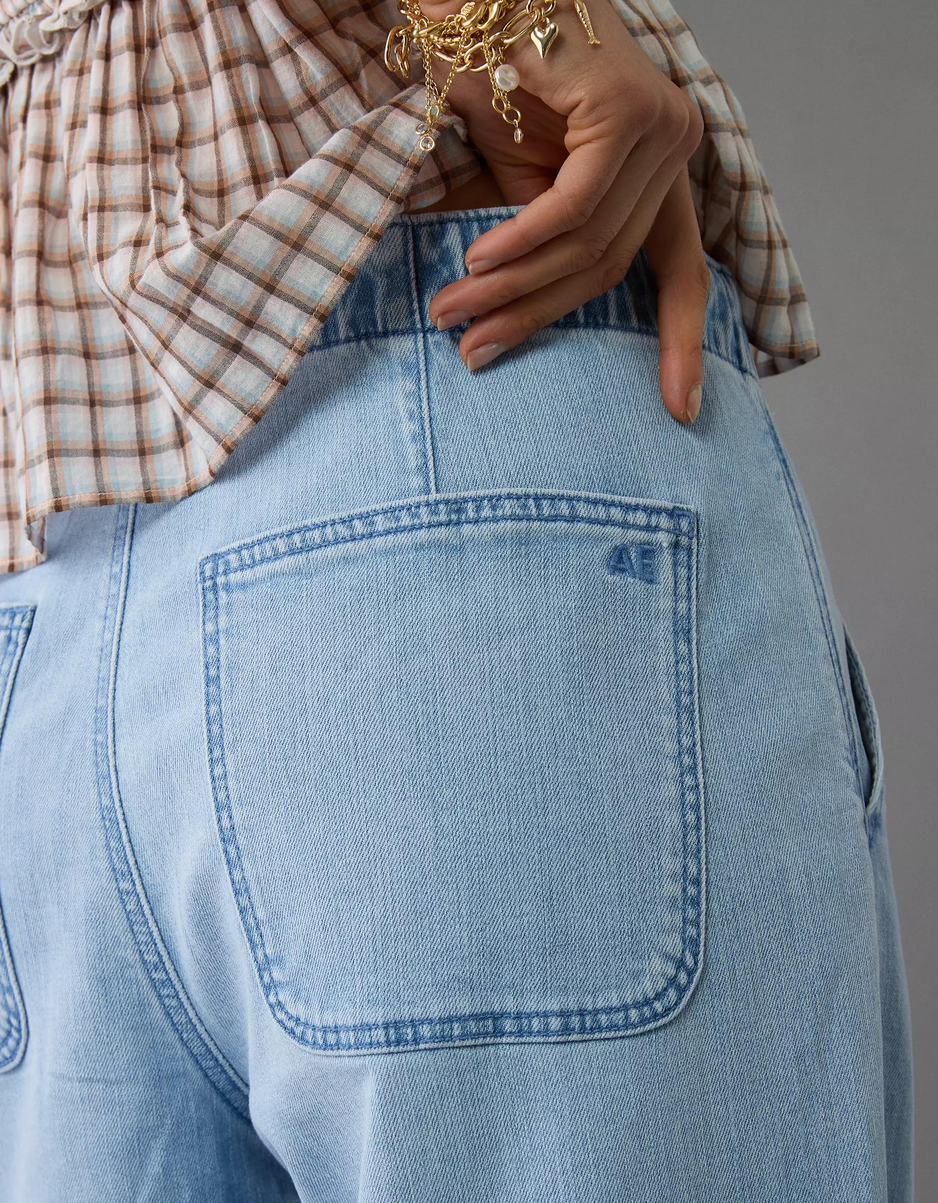 AE Stretch Low-Rise Ultra Wide-Leg Pull-On Jean Product Image