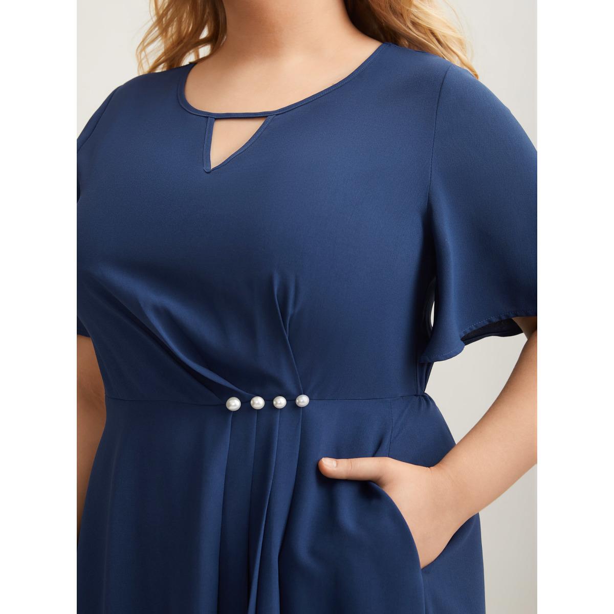 Plus Size Neck Cut-Out Pearl Button Pleated Dress Navy Women At the Office Beaded V-neck Short sleeve Curvy BloomChic 14-16/1X Product Image