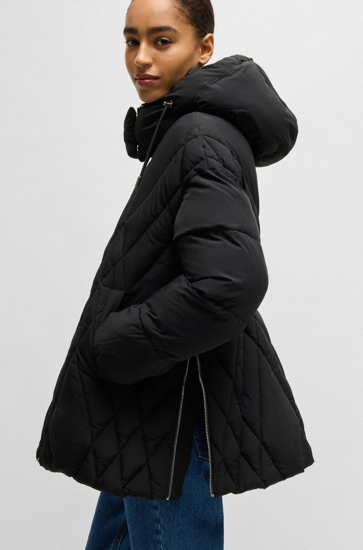 Water-repellent jacket with seasonal quilting Product Image