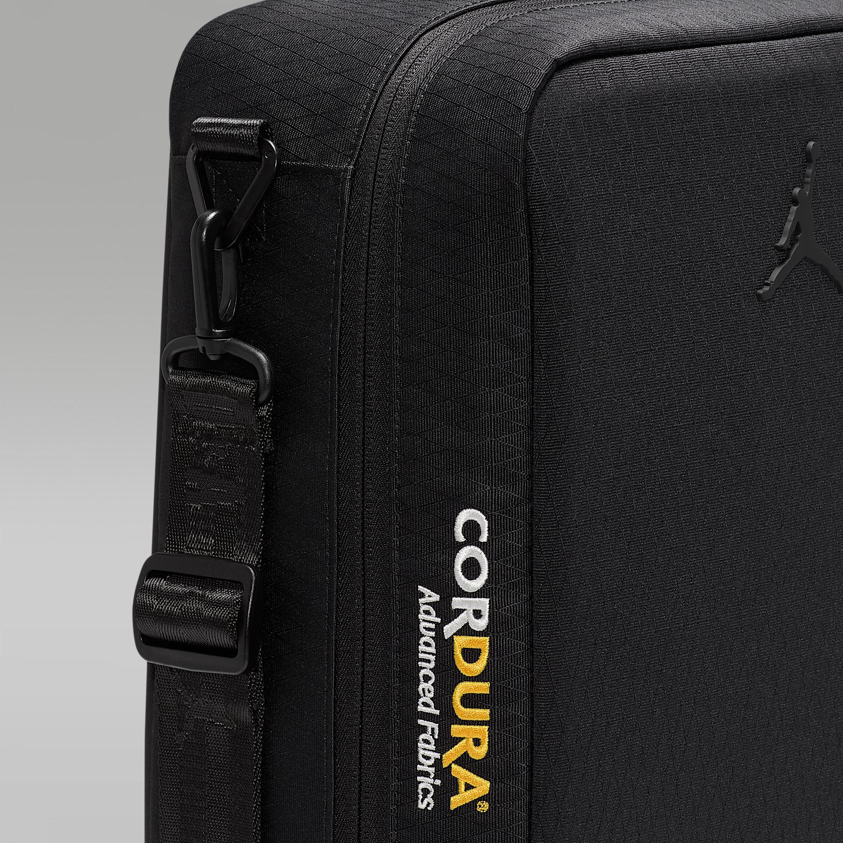 Jordan The Collectors Shoe Box (13L) Product Image