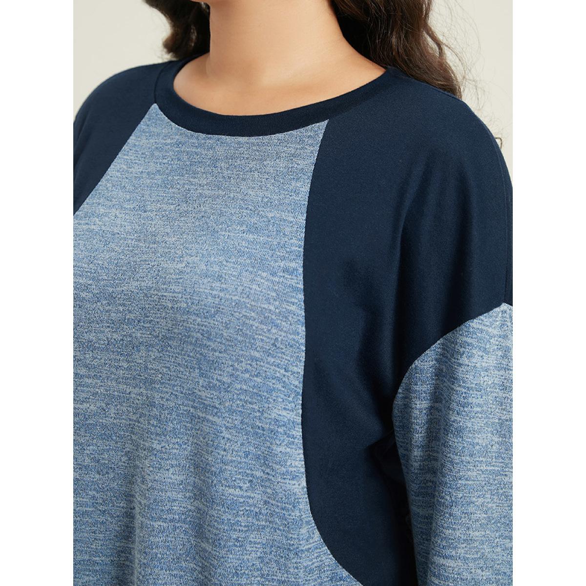 Plus Size Heather Patchwork Round Neck Curved Hem T-shirt Blue Women Elegant Contrast Plain Round Neck Dailywear T-shirts BloomChic 26/4X Product Image