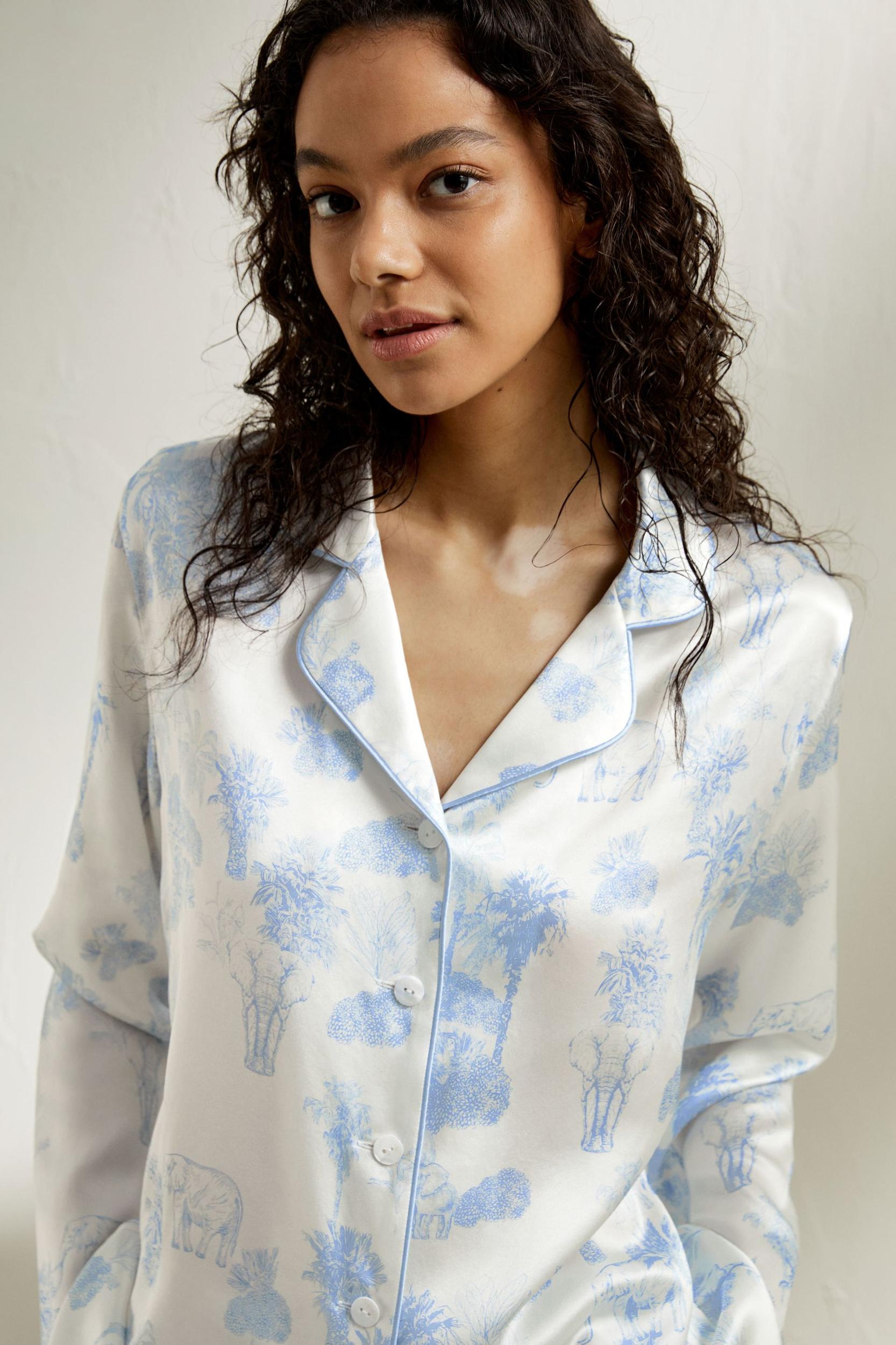 La Terra Silk Sleep Set Product Image