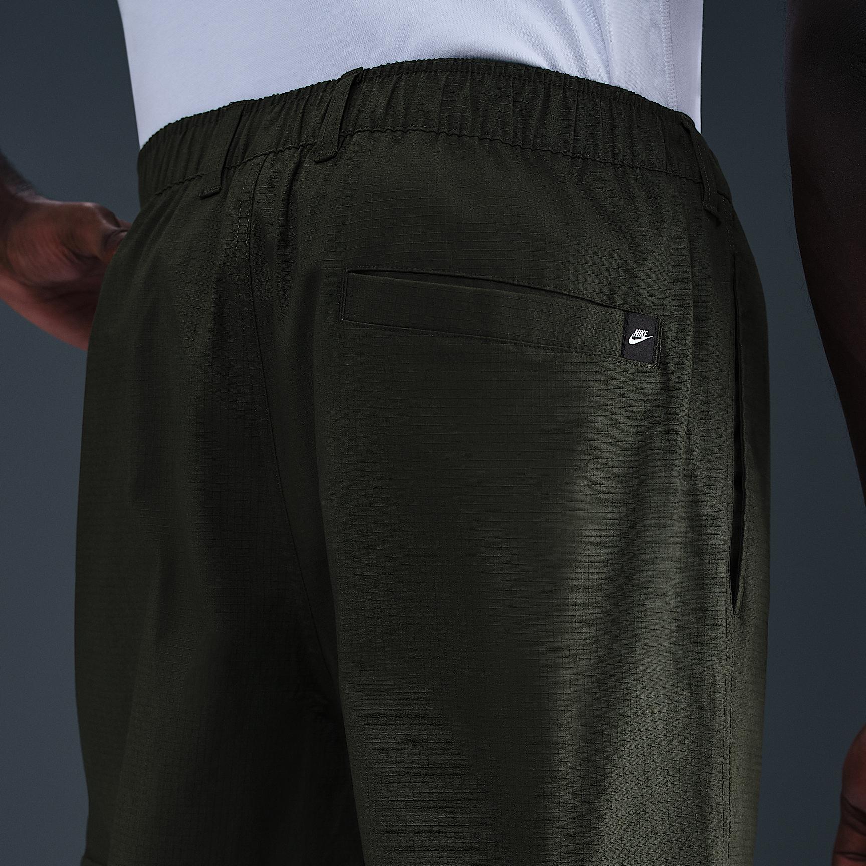 Mens Nike Sportswear Club Woven Cargo Pants | HV1433-355 Product Image