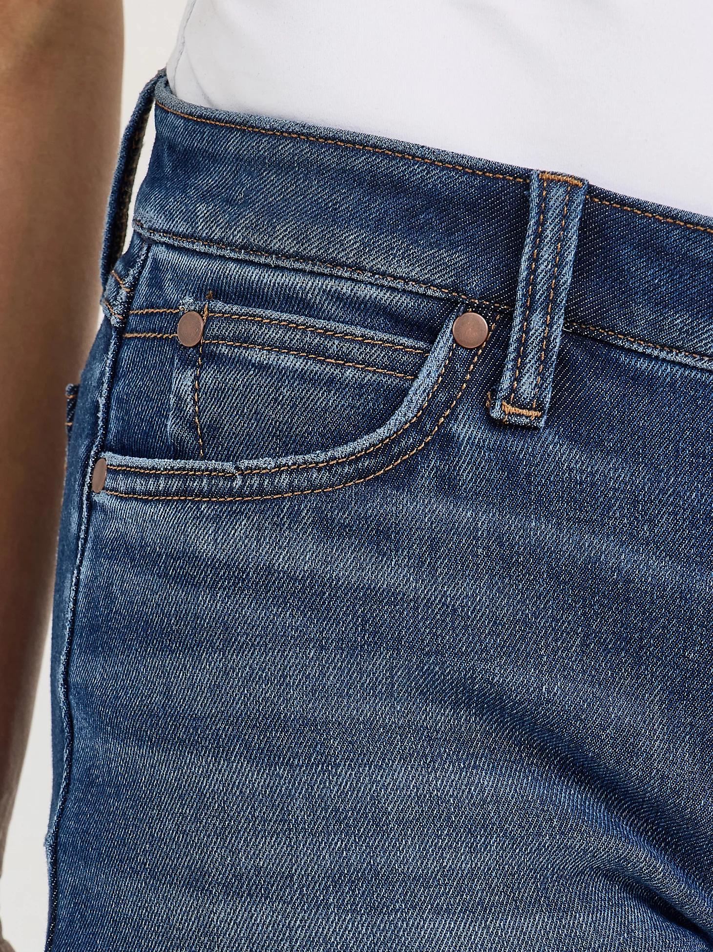 Women's Wrangler Retro® Mae Warmth Bootcut Jean in Brynn Product Image