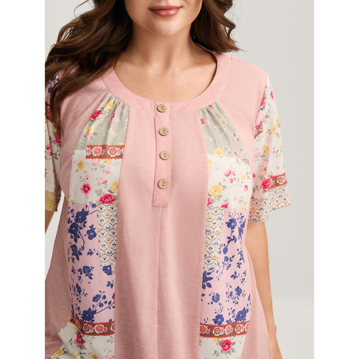 Plus Size Stretchy Color Block Floral T-Shirt Nudepink Women Contrast Round Neck Casual T-shirts BloomChic 14-16/1X Product Image