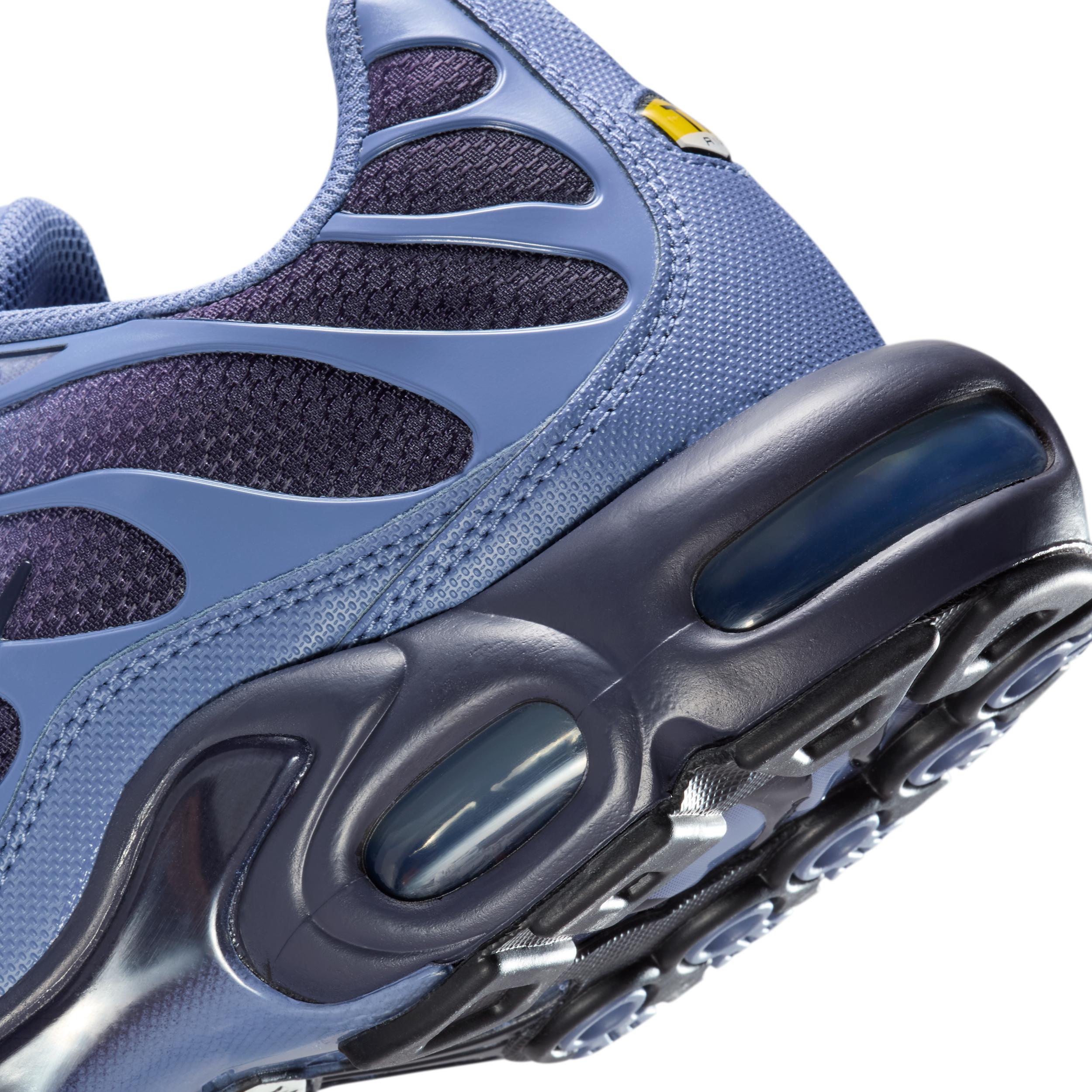 Nike Mens Air Max Plus Shoes | DM0032-701 Product Image