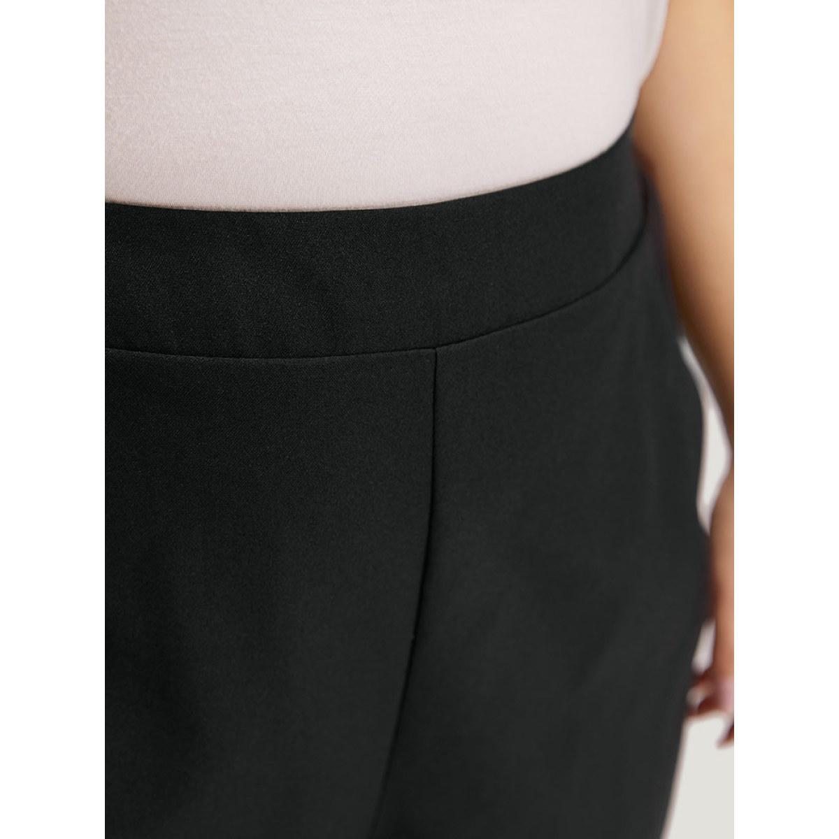 Plus Size Plain Pocket Elastic Waist Pleated Cropped Pants Women Black Office Straight Leg High Rise Office Pants BloomChic 26/4X Product Image
