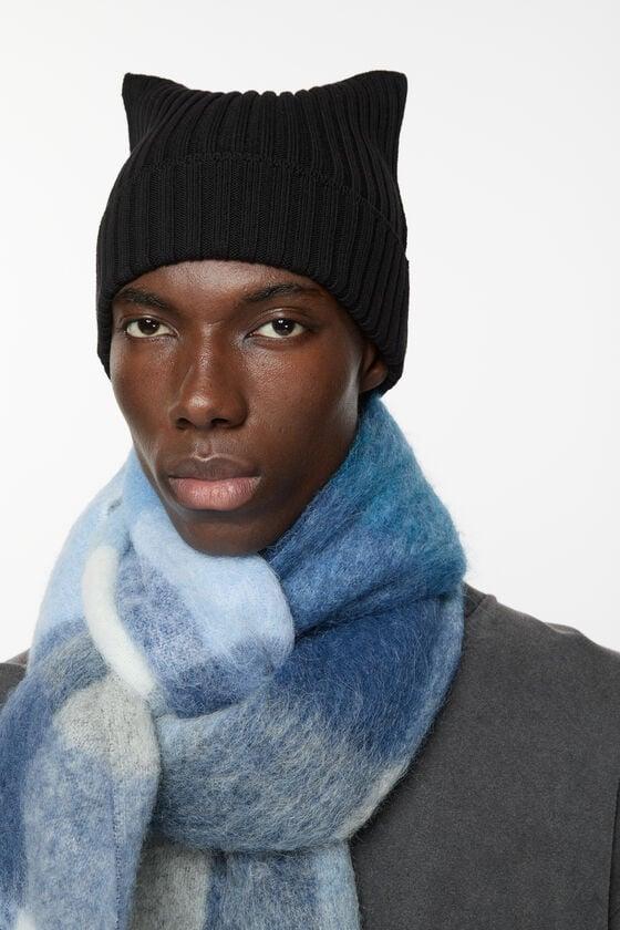 Ribbed square beanie Product Image