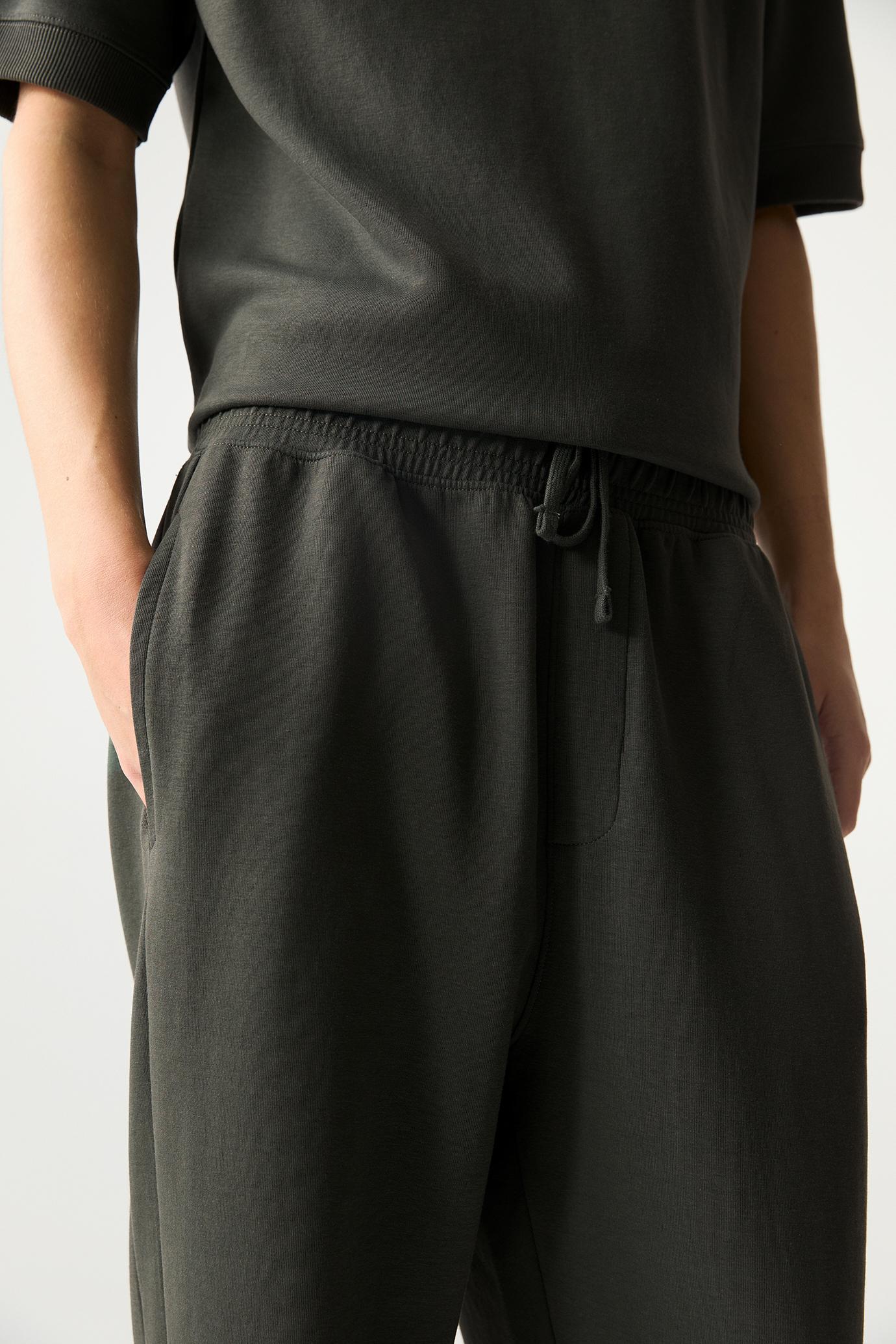 Interlock sweatpants Product Image