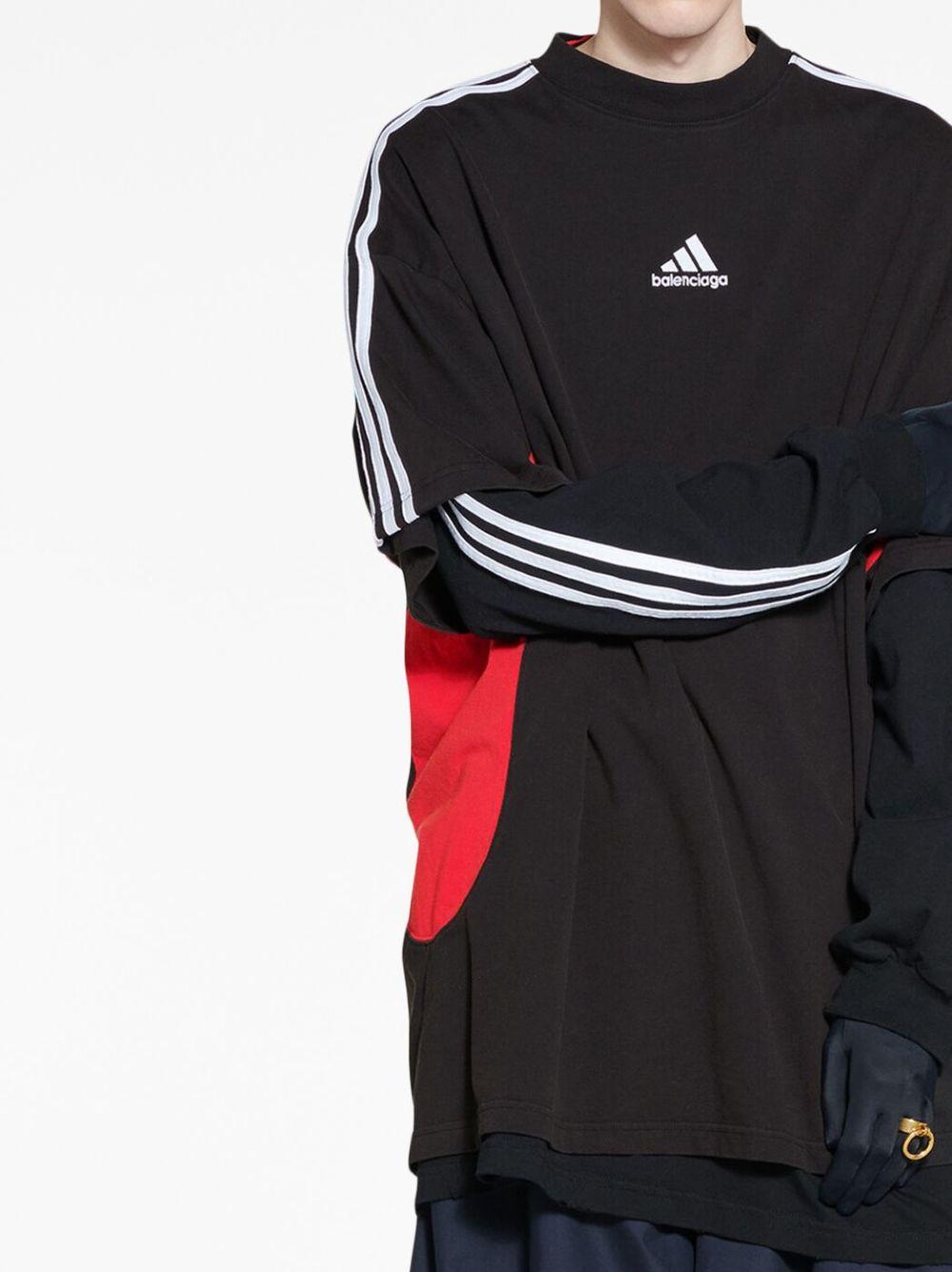 embroidered-logo colour-block T-shirt Product Image