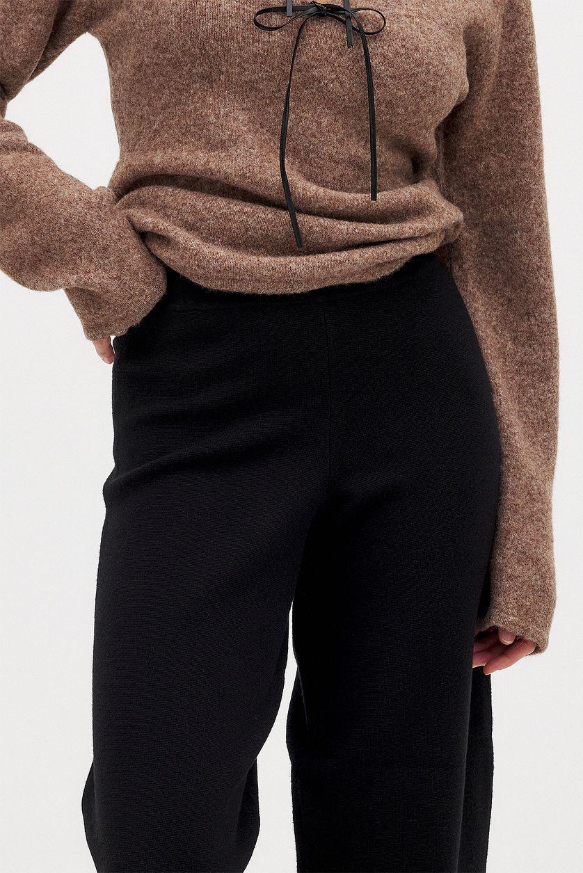 Knitted Barrel Trousers Product Image