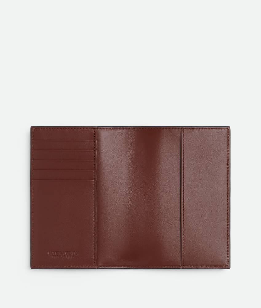 Men's Cassette Passport Holder in Space/sapele Product Image