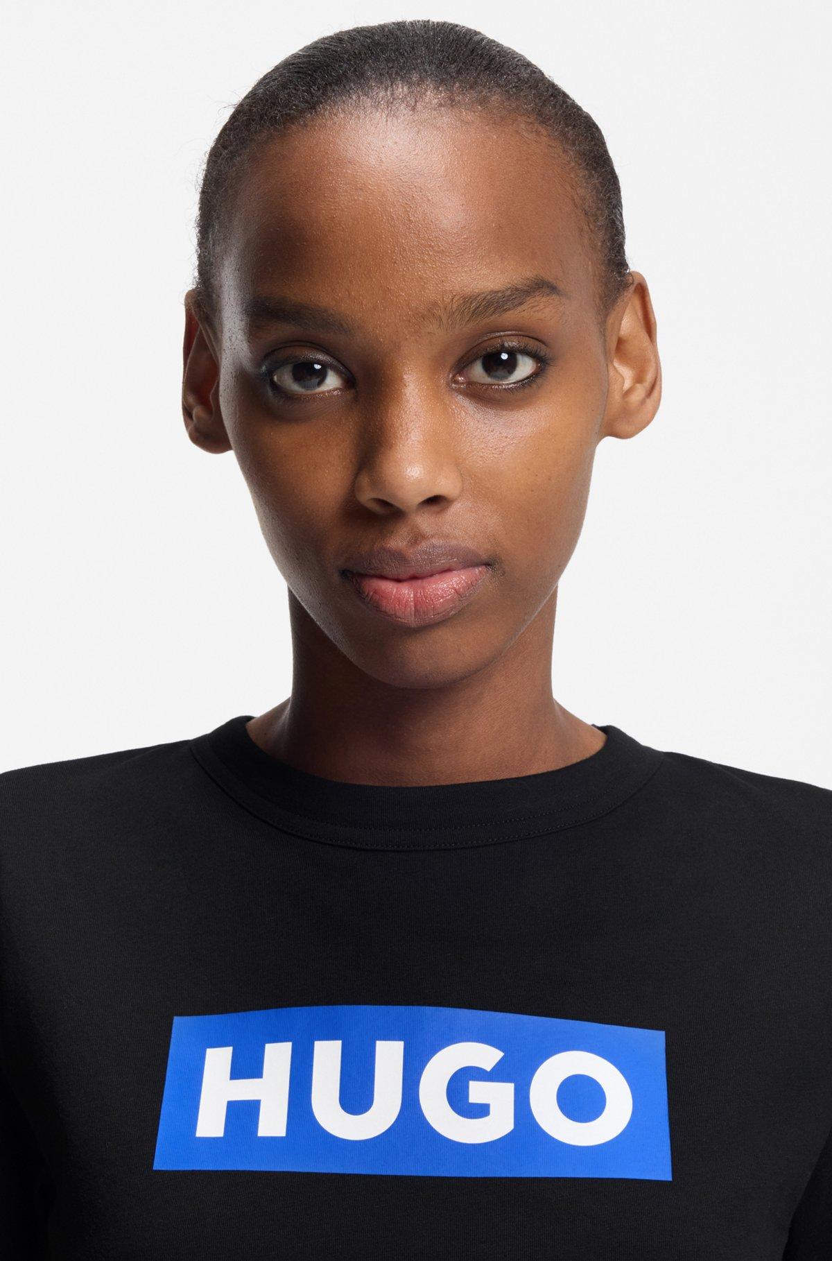 Slim-fit T-shirt in cotton with blue boxed logo Product Image