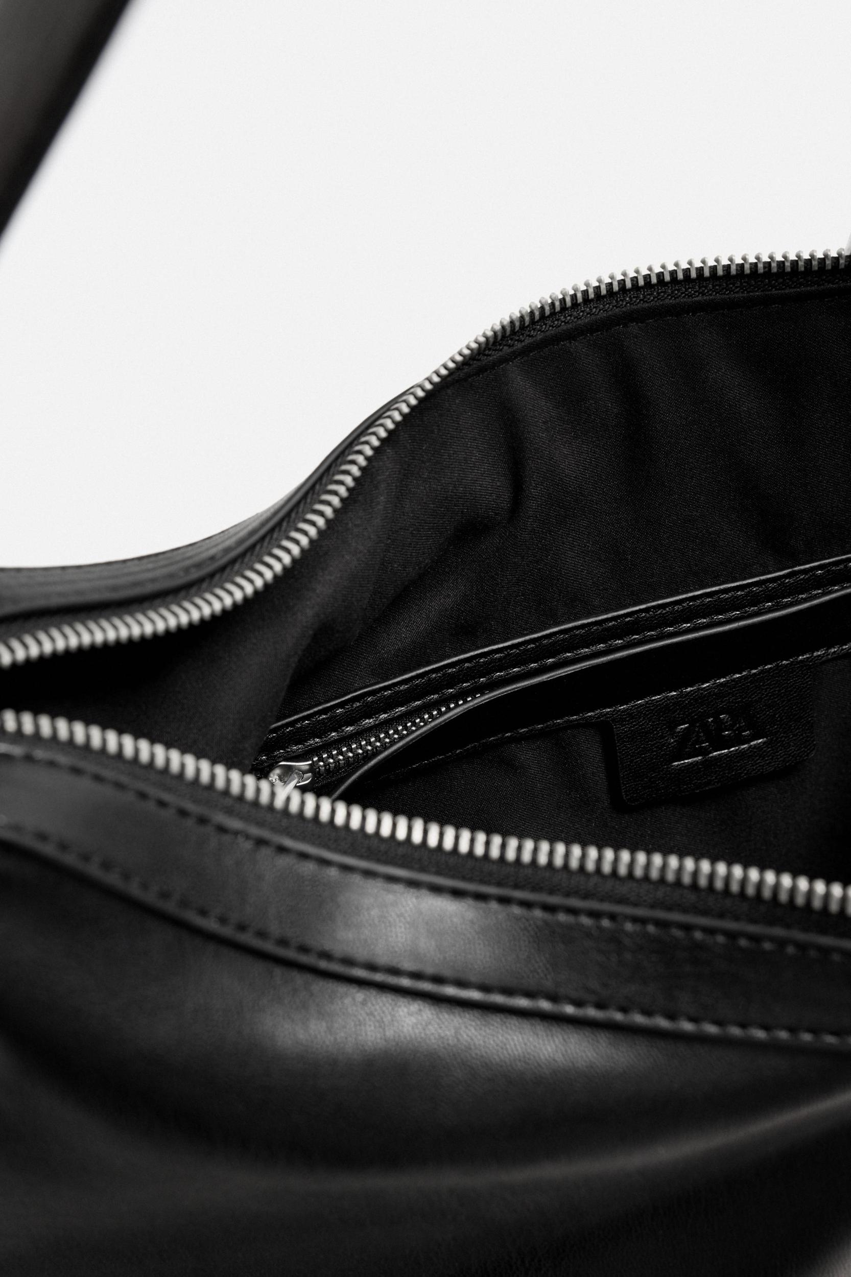 BUCKLE CROSSBODY BAG Product Image