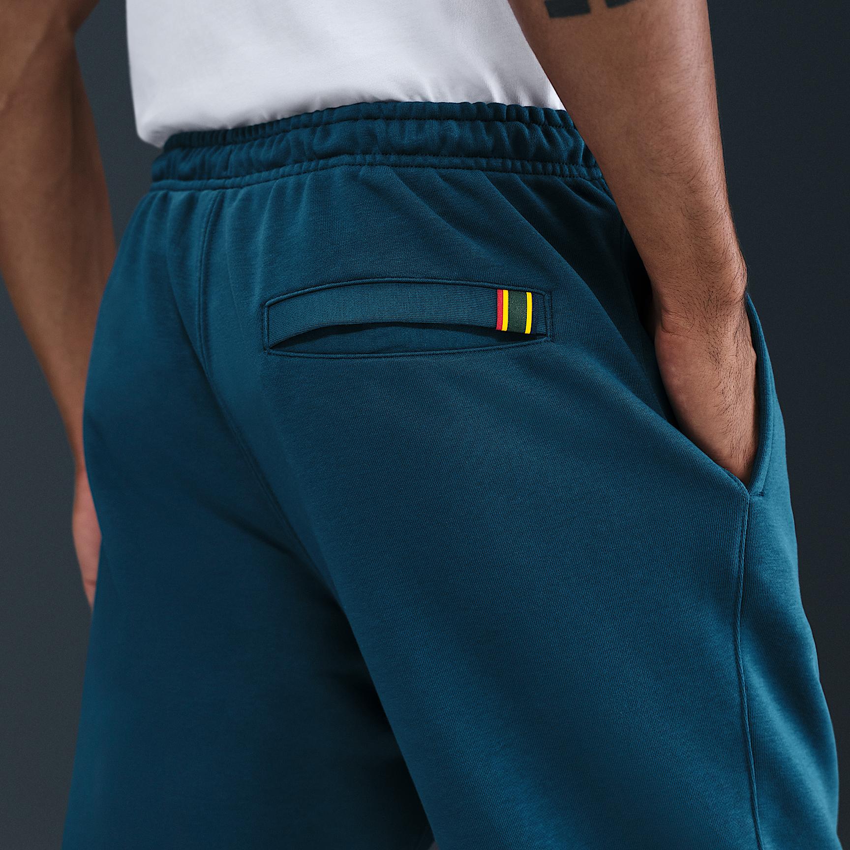 NikeCourt Heritage Men's Dri-FIT Fleece Tennis Joggers Product Image