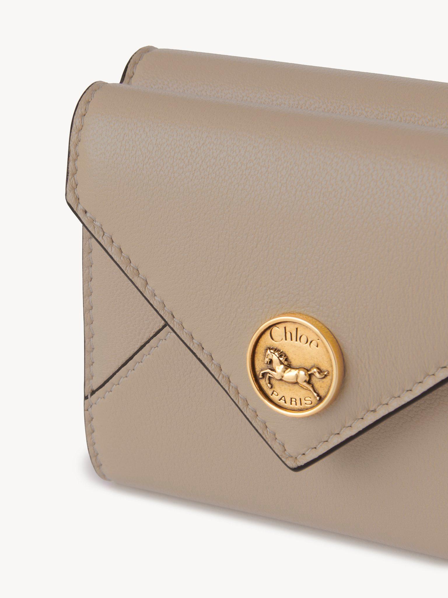 Small Envelope tri-fold in grained leather Product Image