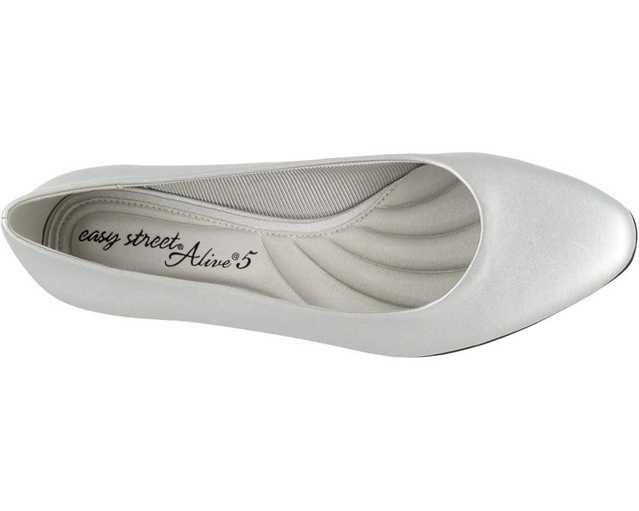 Women's Easy Street Prim Product Image