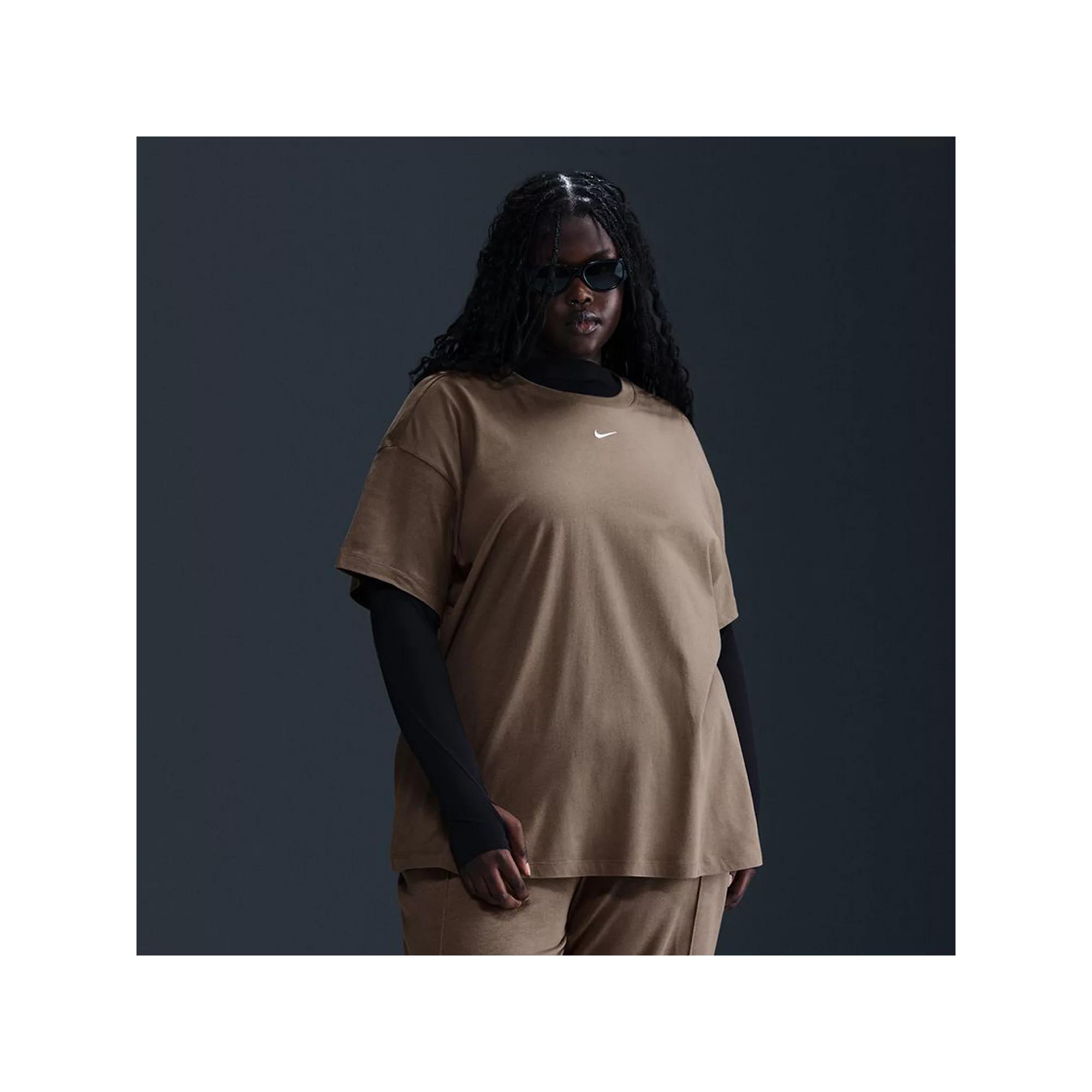 Plus Size Nike Sportswear Essential Tee, Women's, Size: 2XL, Mink Brown Product Image