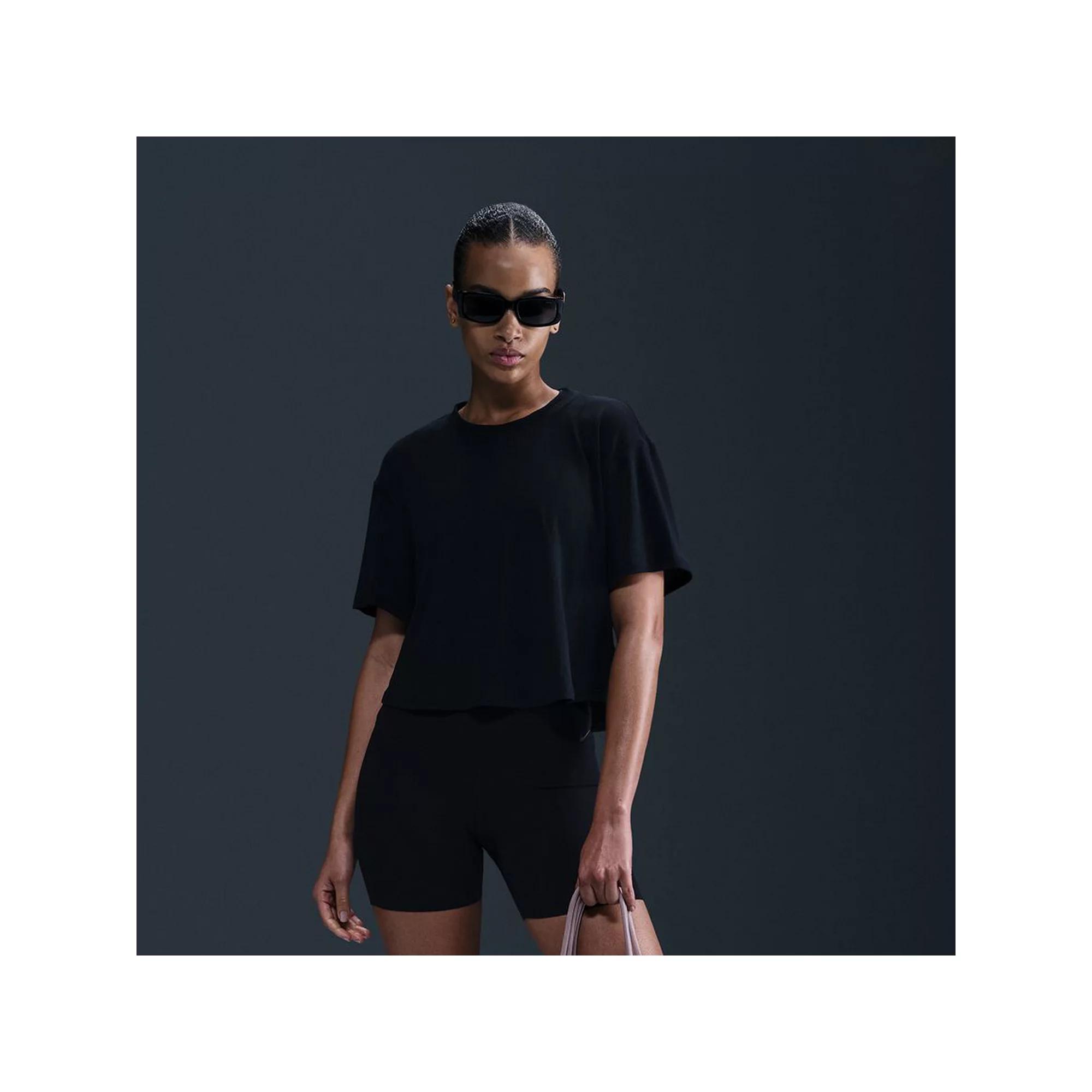 Nike Womens One Relaxed Dri-FIT Cropped Short-Sleeve Top | HJ1065-478 Product Image