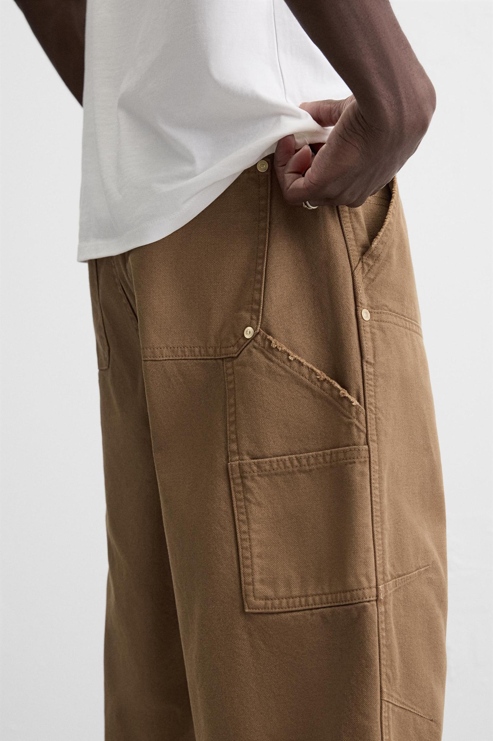 OVERSIZED FIT CARPENTER SHORTS Product Image