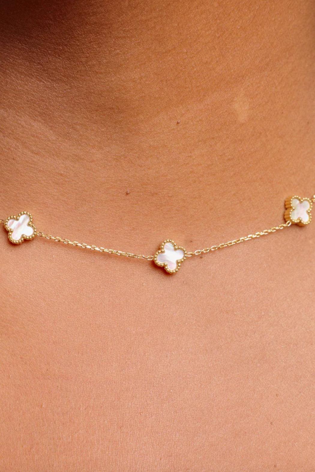 Mini White Flora Necklace Product Image