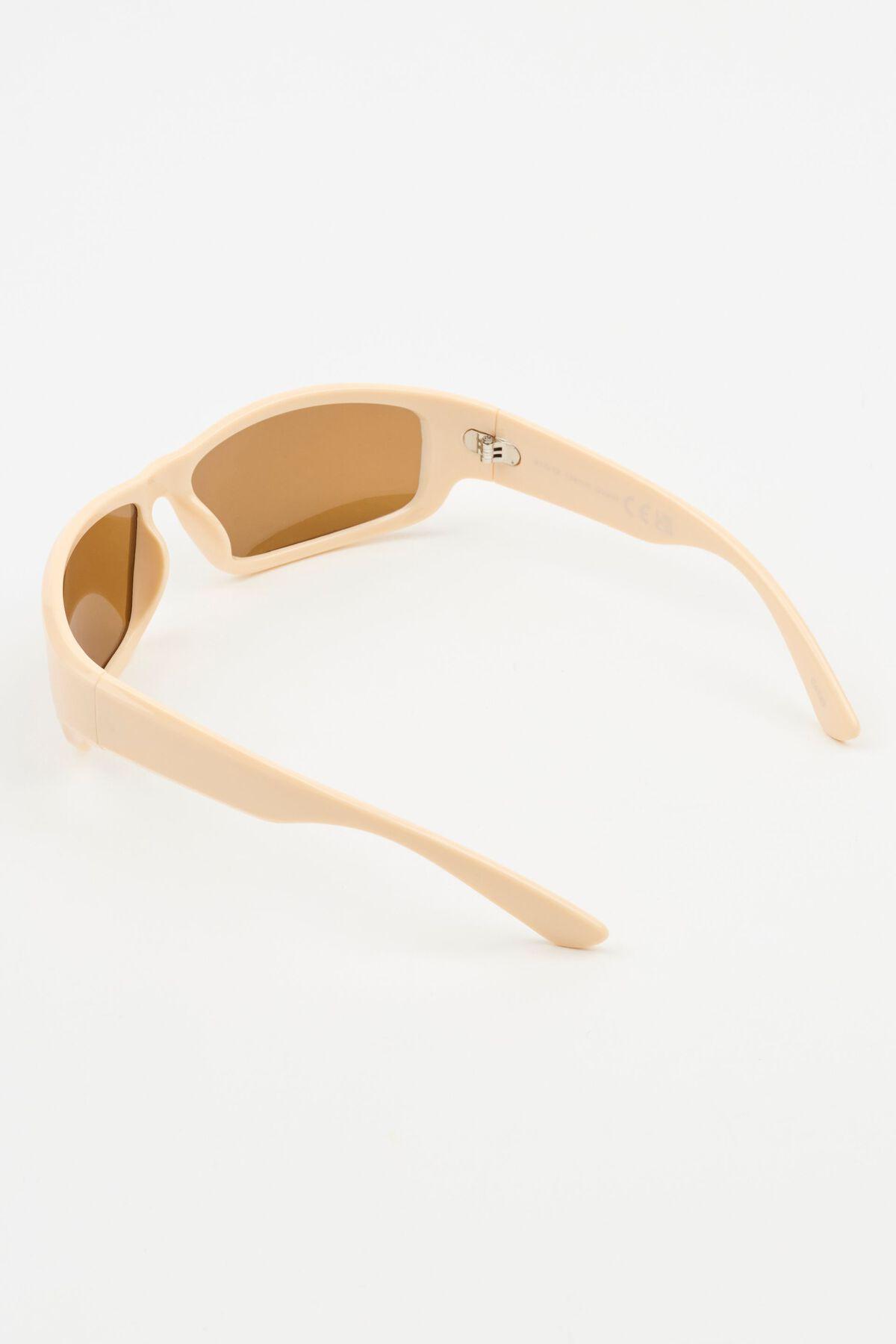 Sporty Wrap Sunglasses Product Image
