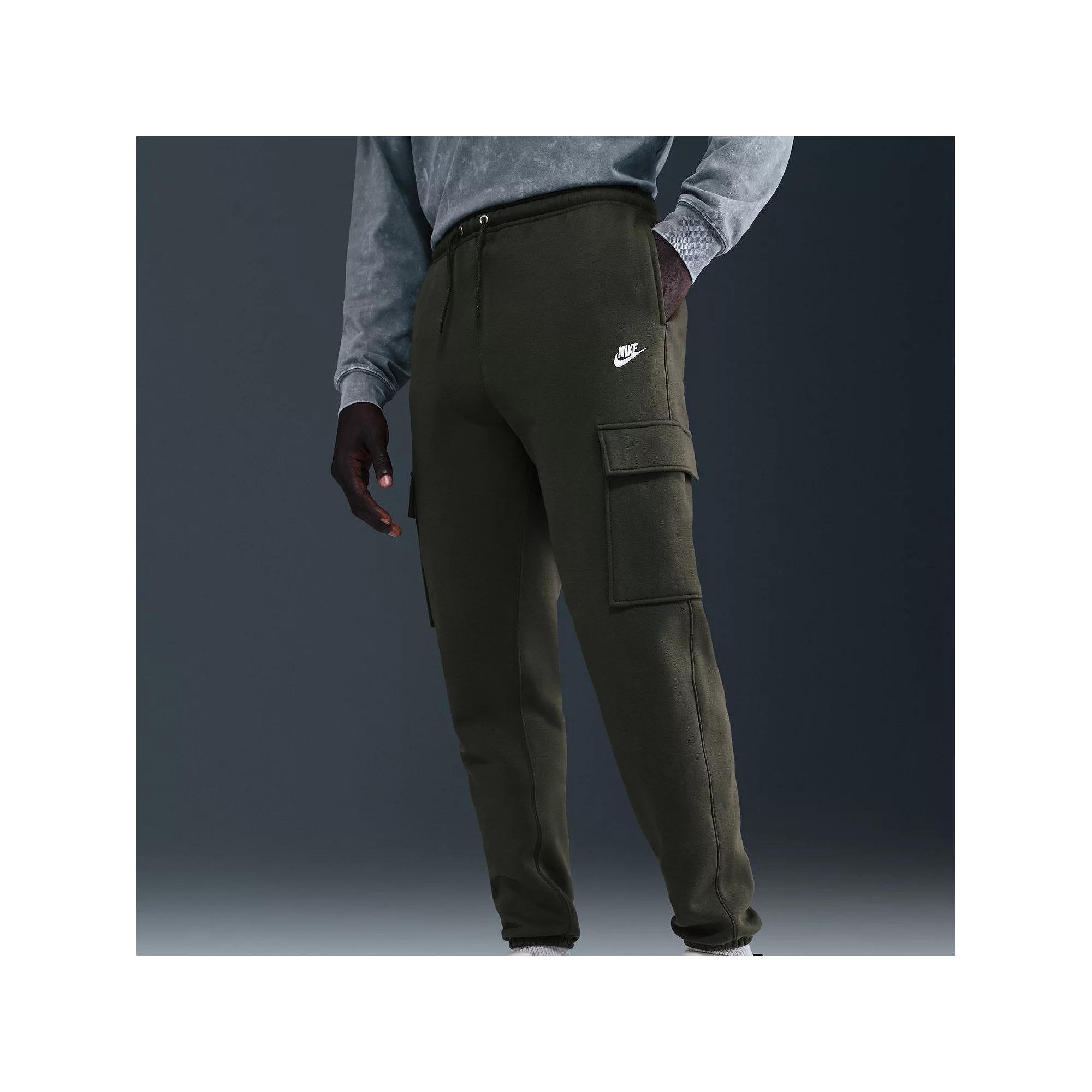 Nike Men's Club Fleece Cargo Pants Product Image