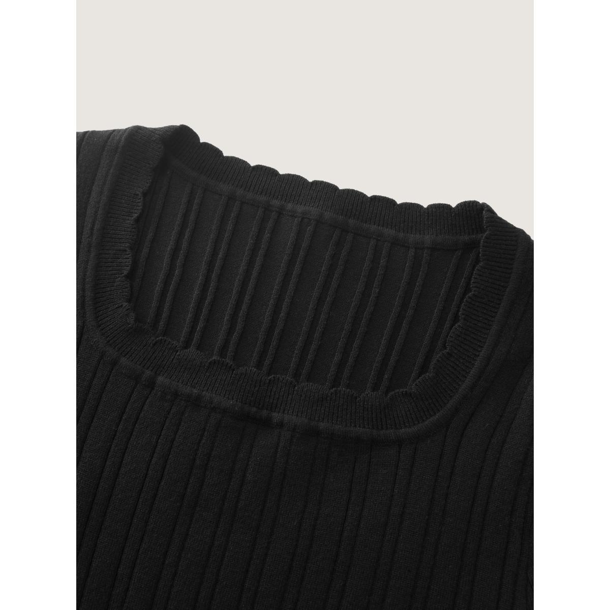 Plus Size Textured Scoop Neck Cinched-Waist Pullover Black Women Timeless Loose Long Sleeve U-neck Elegant Pullovers BloomChic 26/4X Product Image