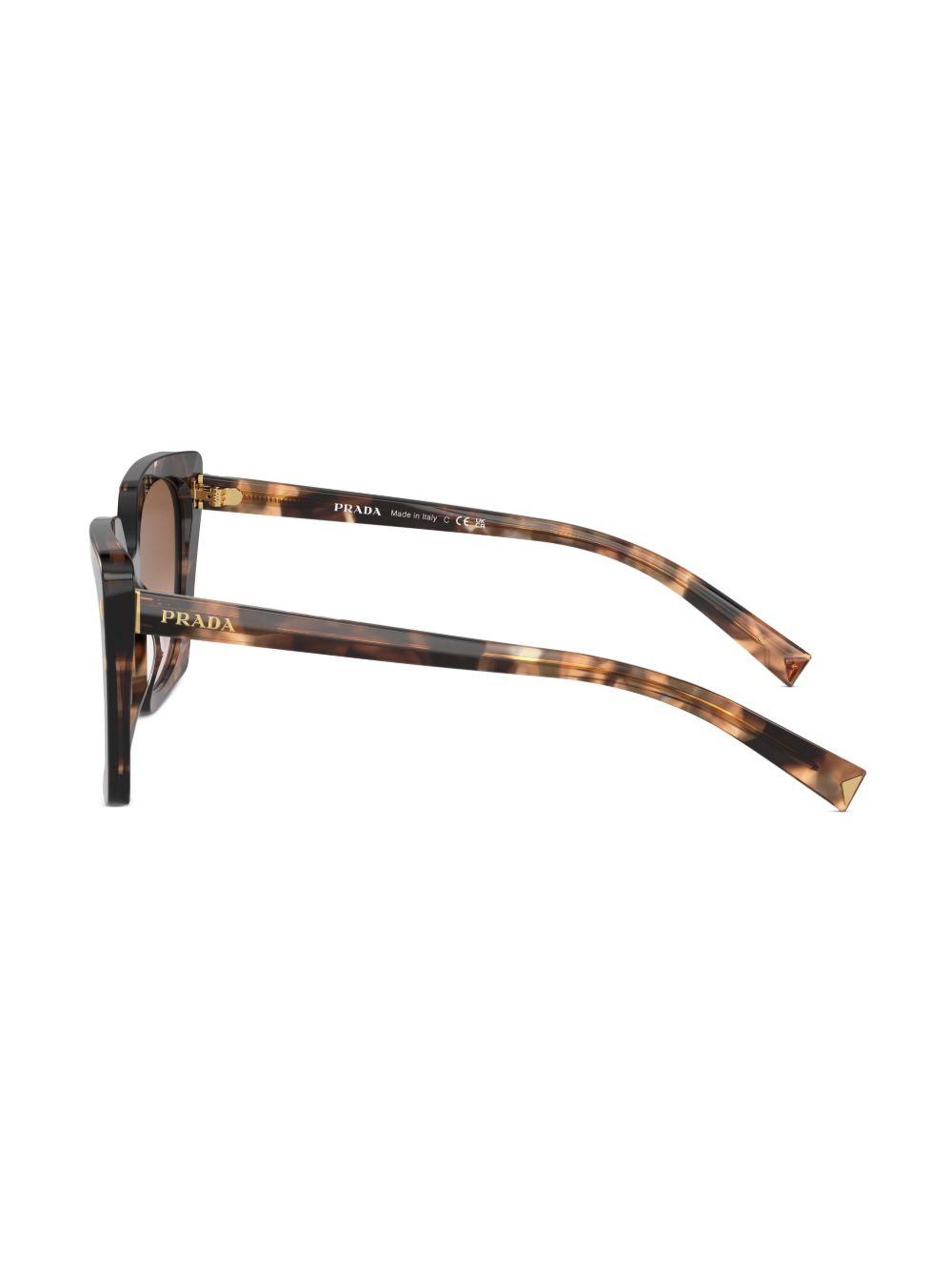 oversize cat-eye sunglasses Product Image