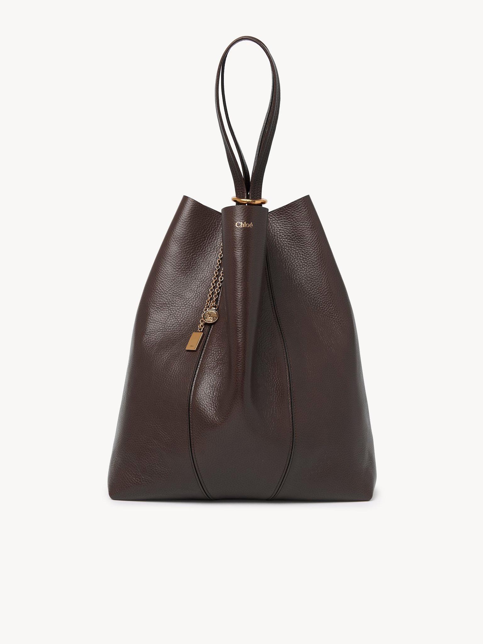 Large Chloé Spin tote bag in grained leather Product Image