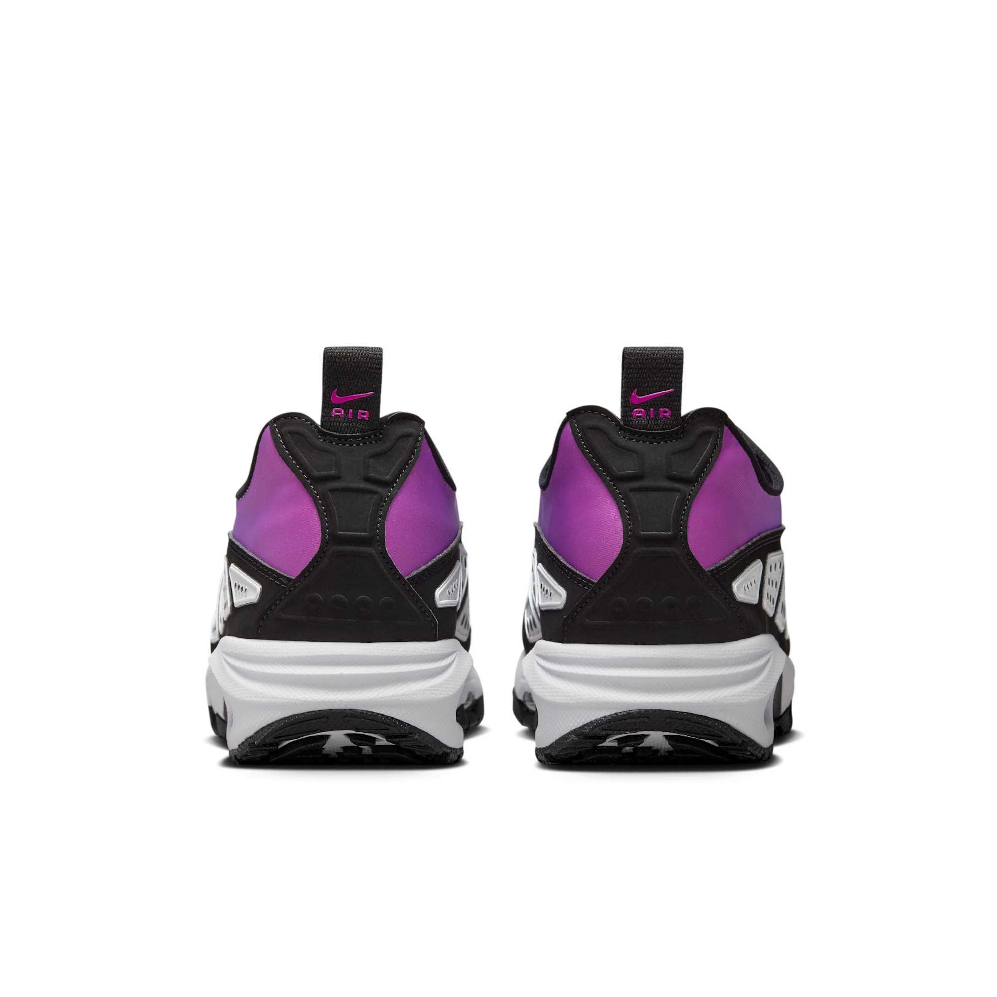 Nike Womens Air Max SNDR Shoes | HJ8080-500 Product Image