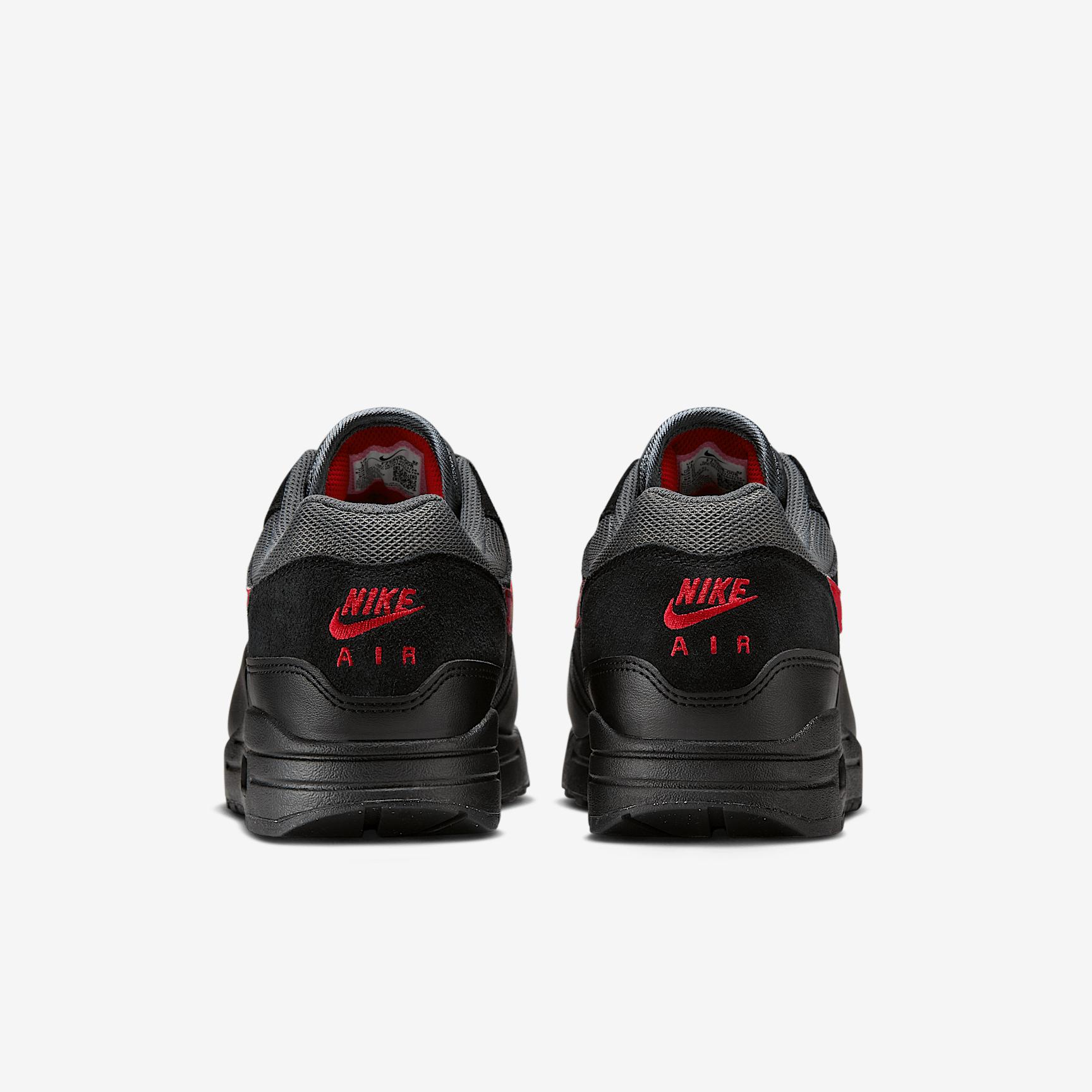 Nike Men's Air Max 1 Shoes Product Image