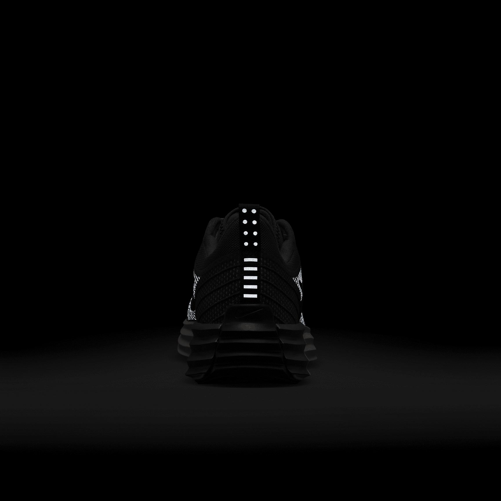 Mens Nike Lunar Roam Premium Casual Shoes Product Image