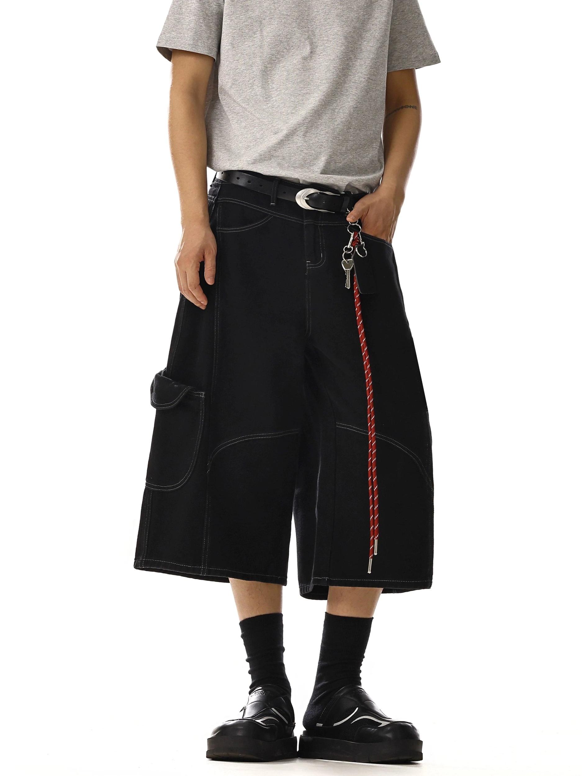 RT No. 18226 RECONSTRUCTED DENIM CARGO SHORTS Product Image