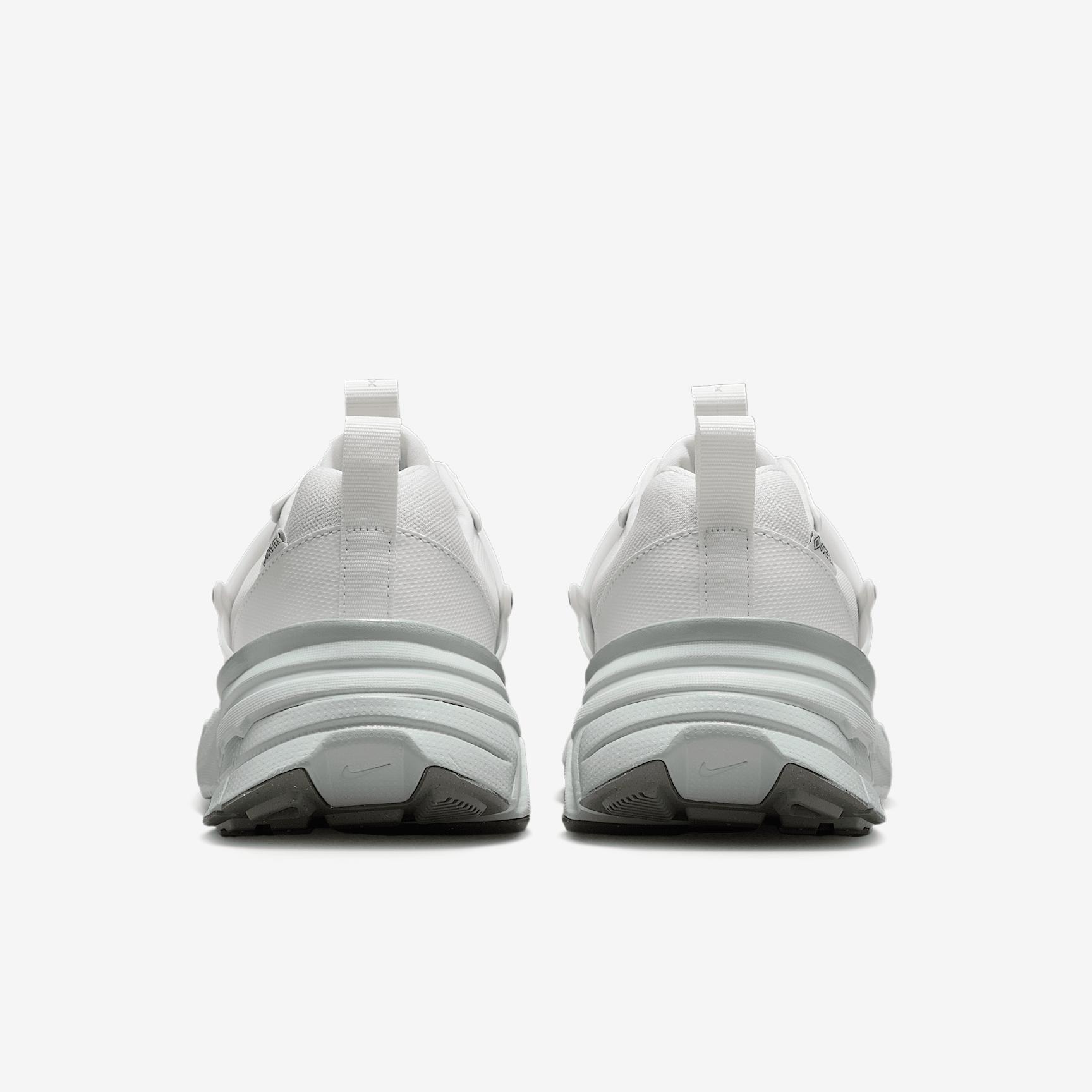 Nike Womens V2K Run GORE-TEX Waterproof Shoes | FZ2622-004 Product Image